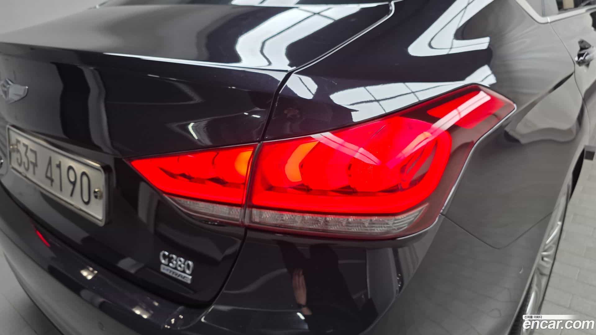 Genesis Hyundai 2015.6-OUTER-033