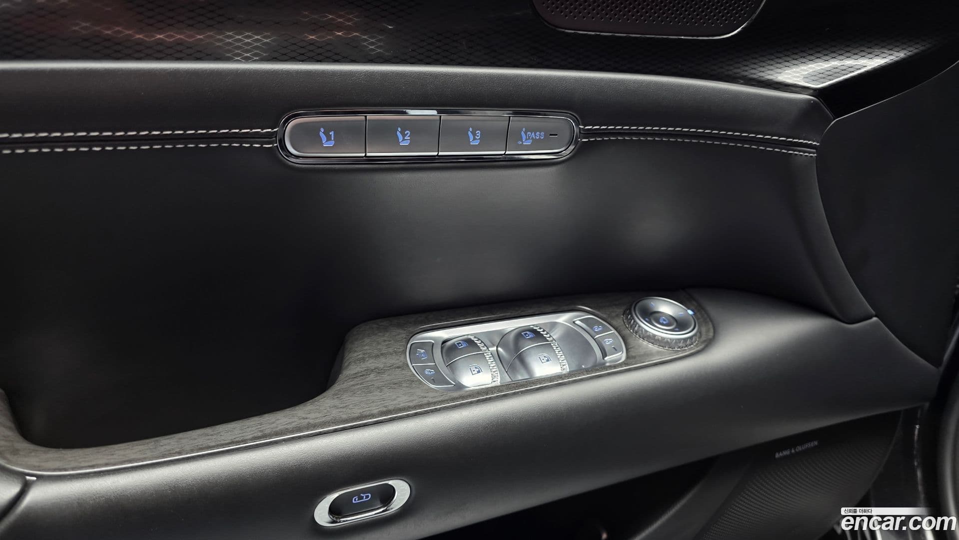 Main__Slider__Photo:G90 Genesis 2023.1-28