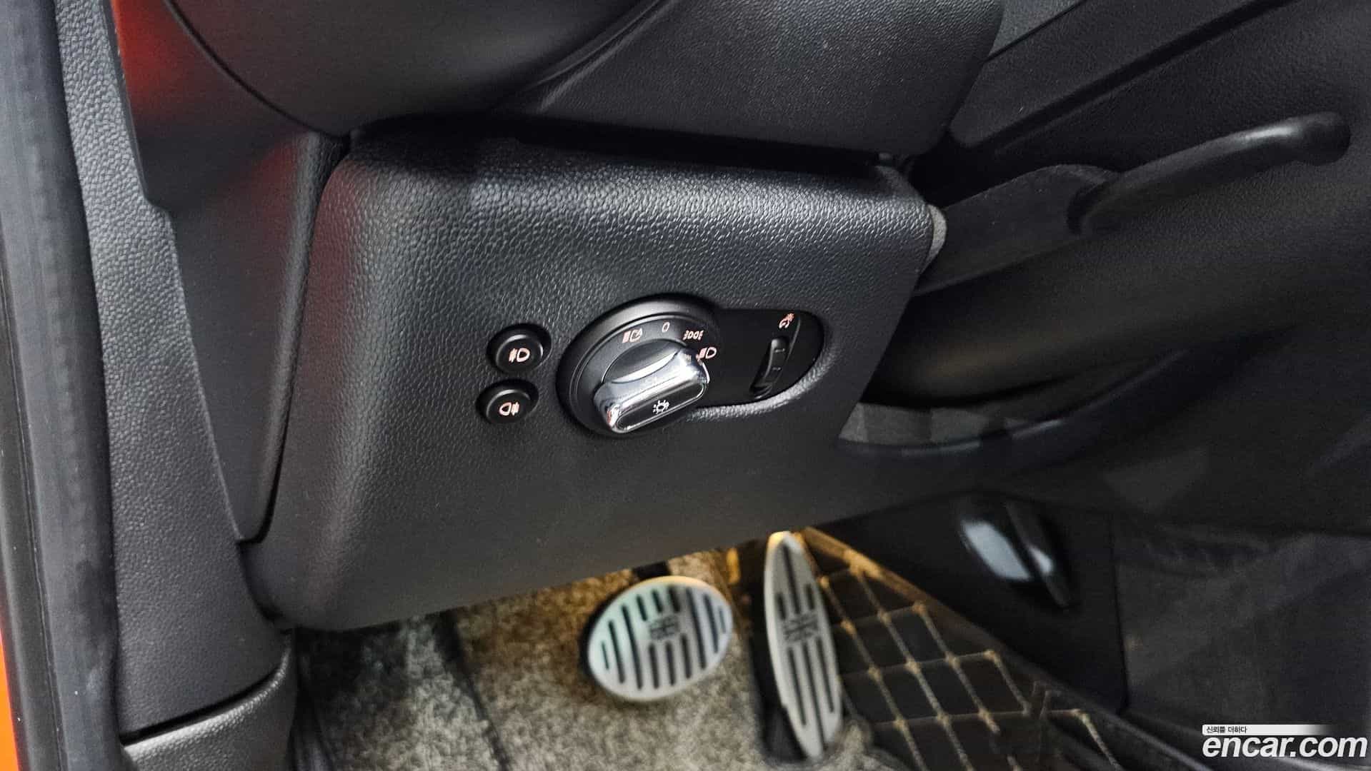 Cooper Mini 2021.5-OPTION-040