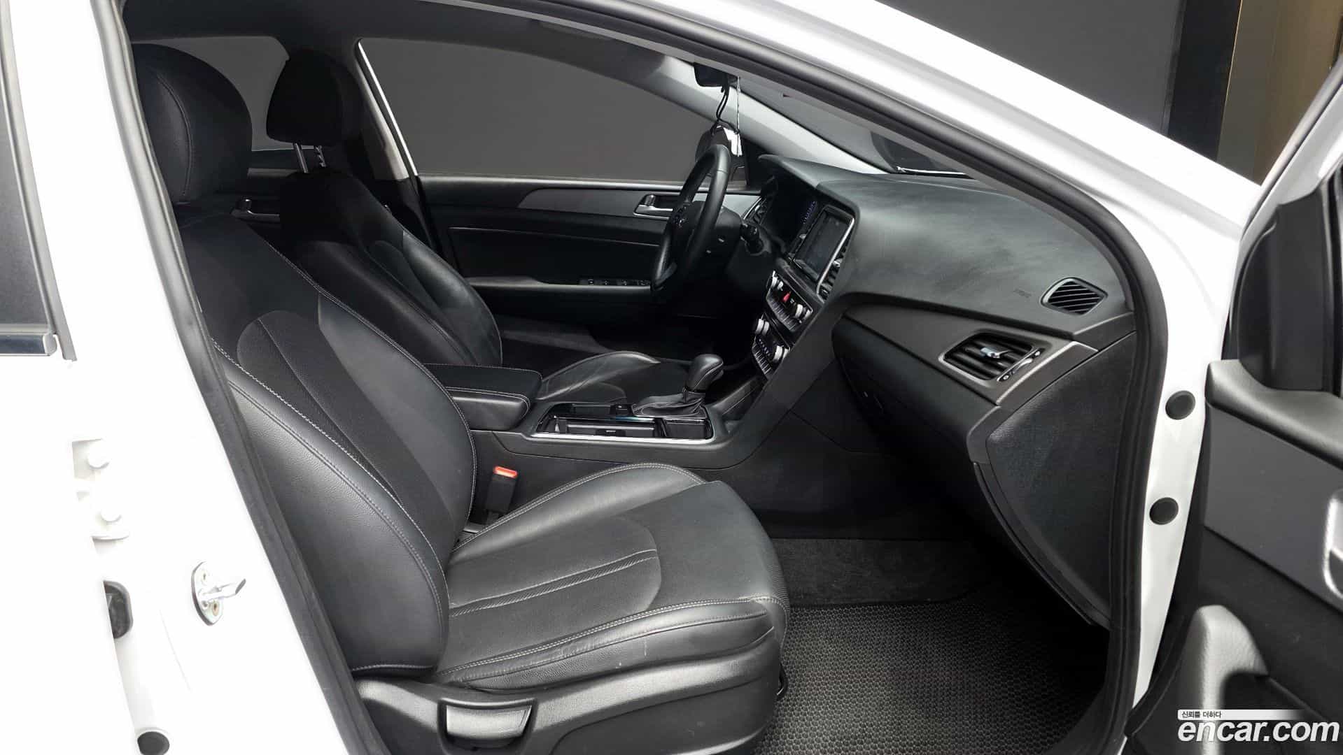 Sonata Hyundai 2017.8-OPTION-015