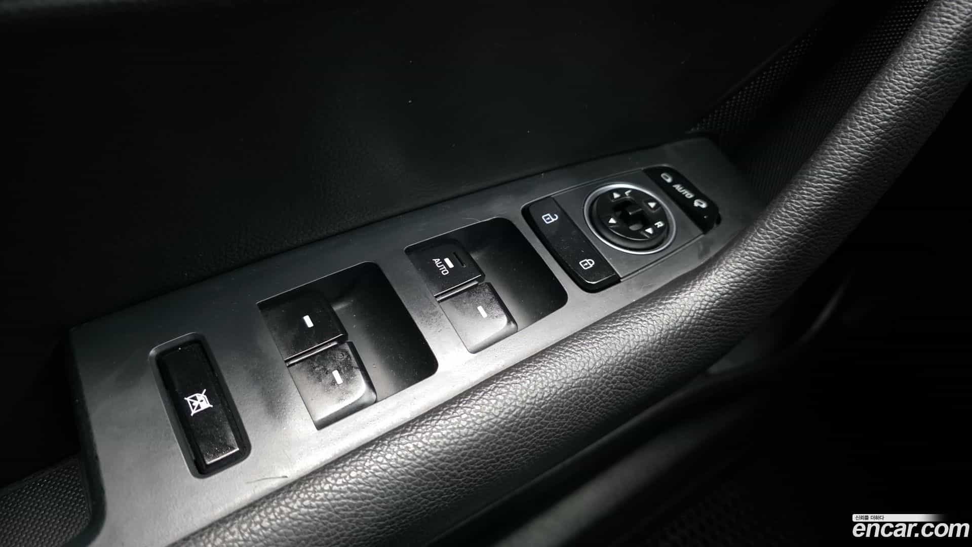 Sonata Hyundai 2017.8-OPTION-041