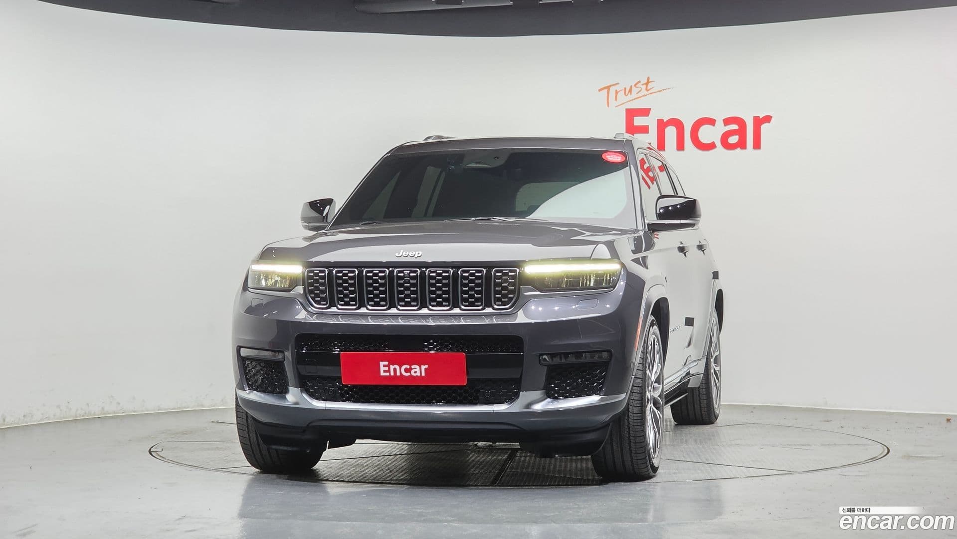 Main__Slider__Photo:Cherokee Jeep 2022.9-2