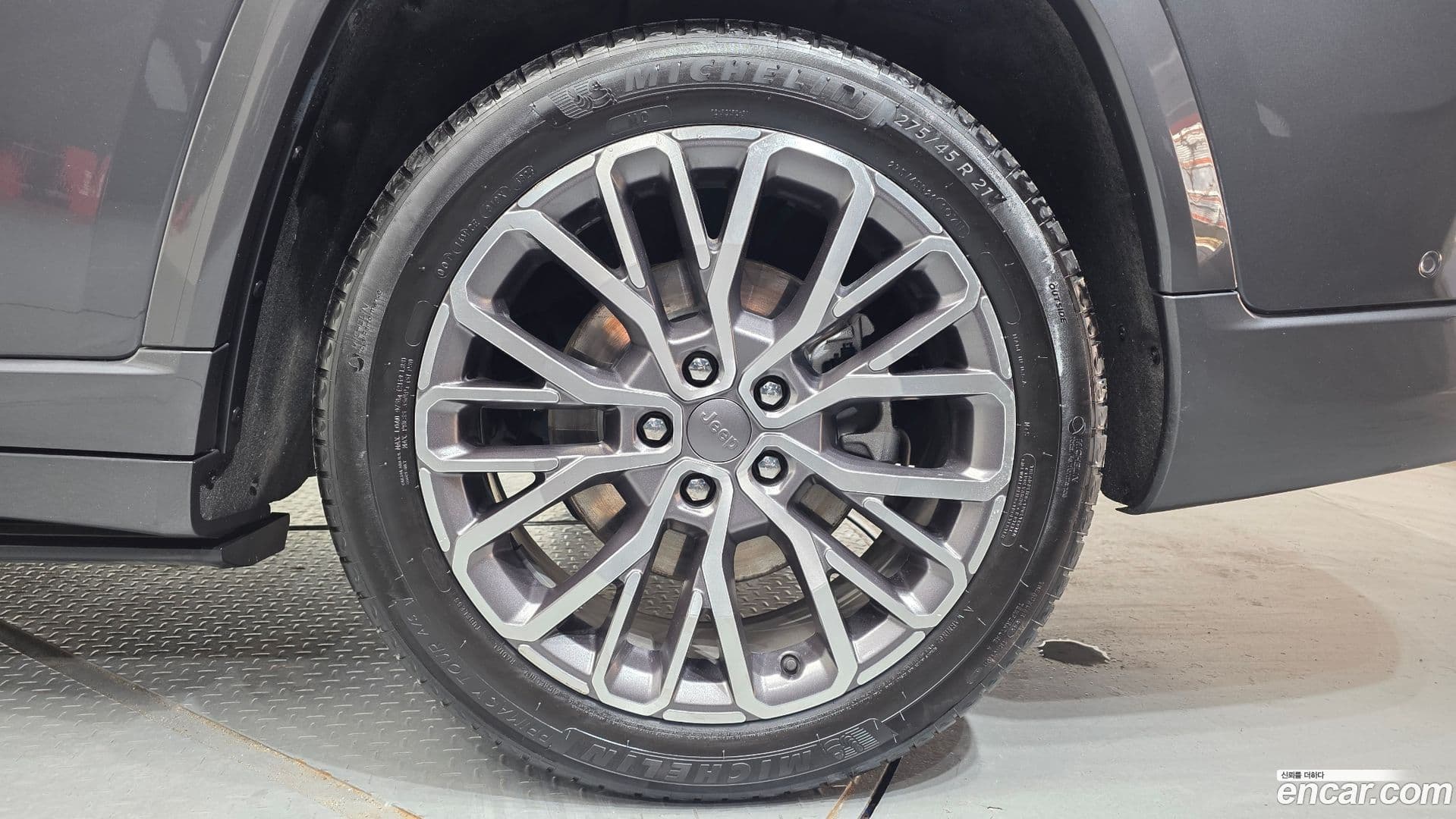 Main__Slider__Photo:Cherokee Jeep 2022.9-20