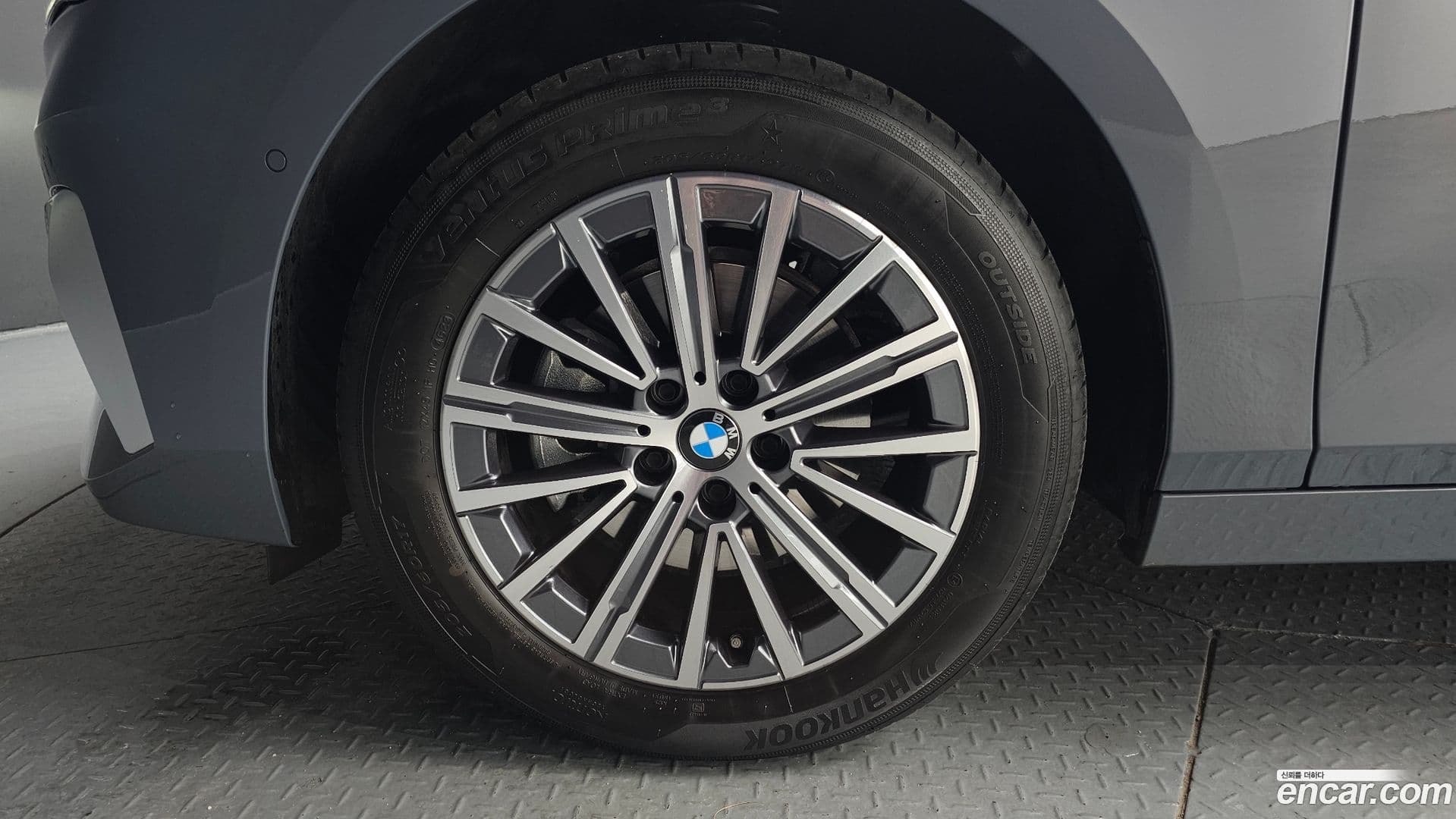 Main__Slider__Photo:2-Series BMW 2024.3-4