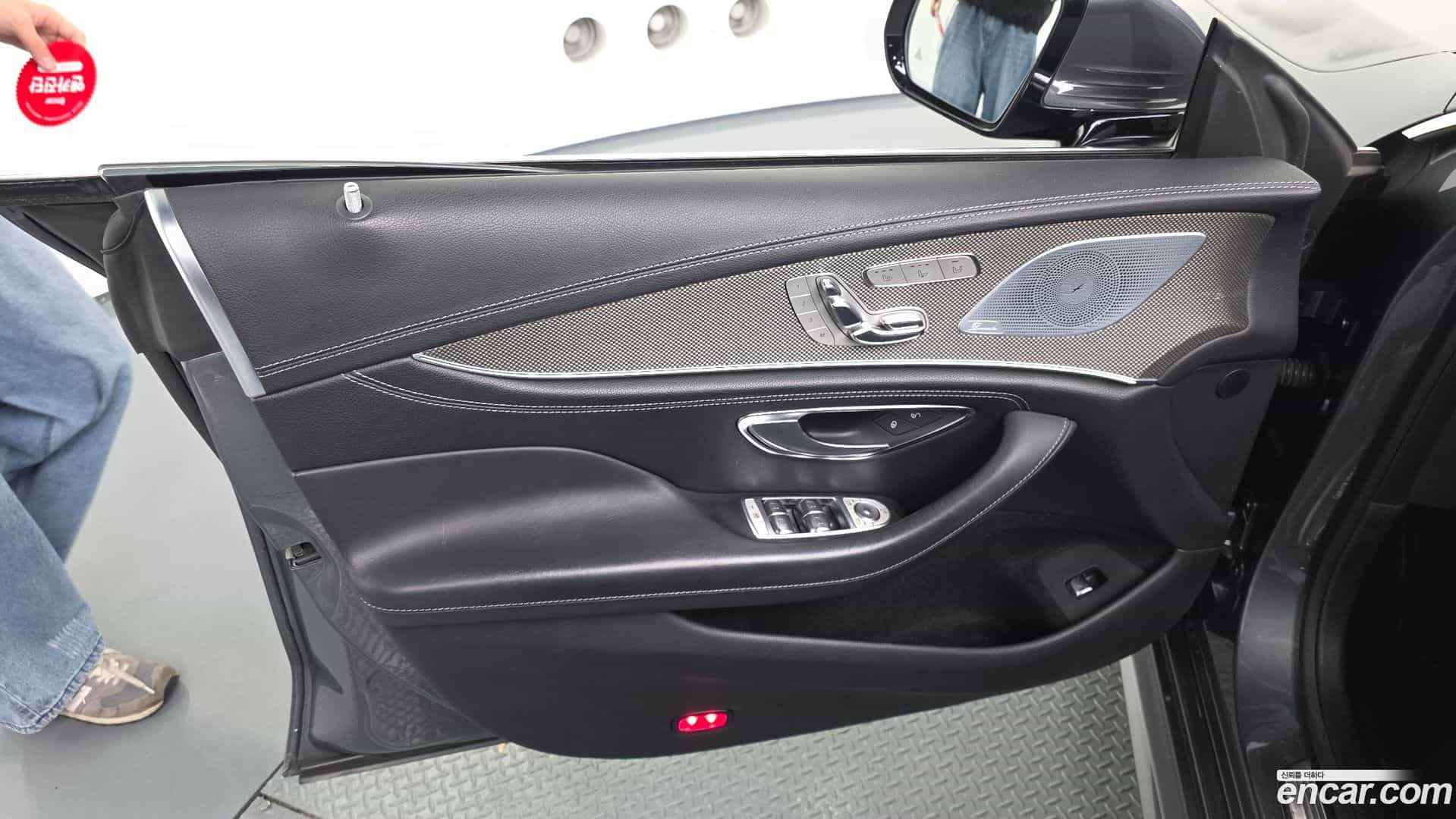 CLS-Class Mercedes-Benz 2018.10-INNER-034