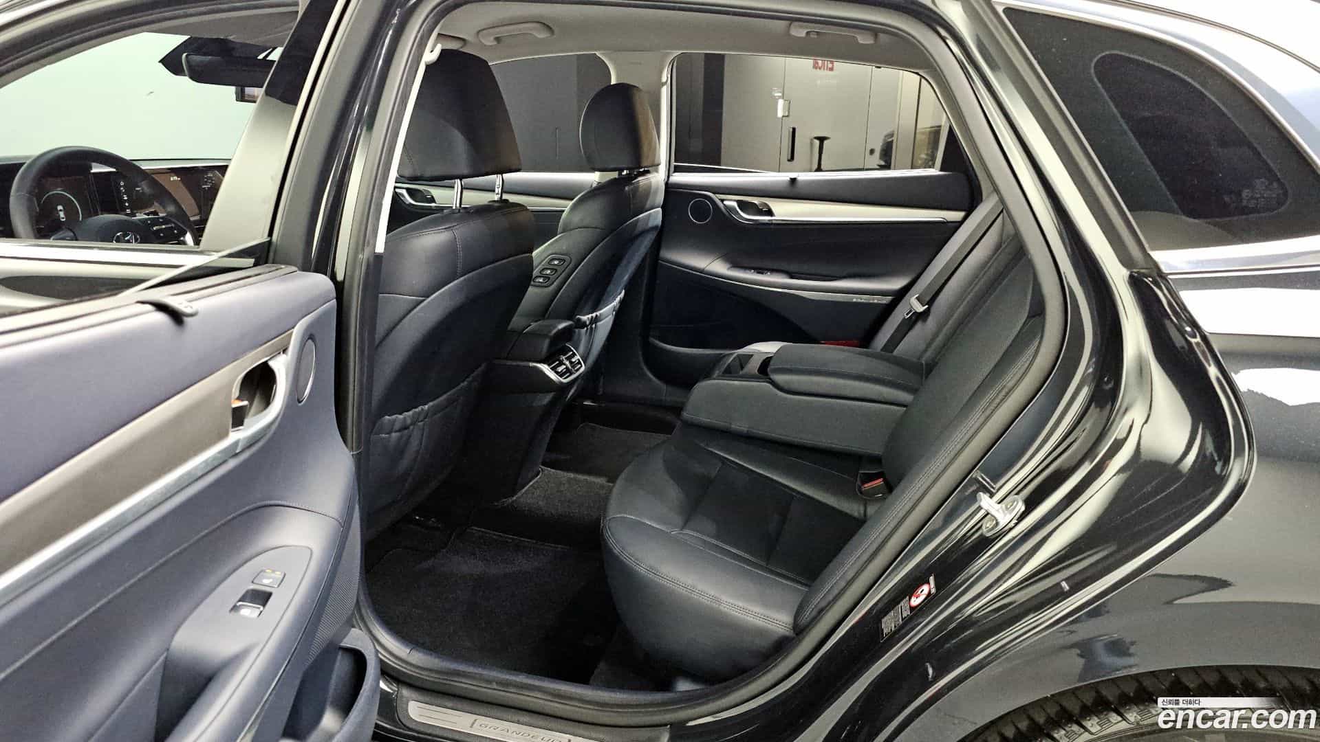 Grandeur Hyundai 2021.3-INNER-036