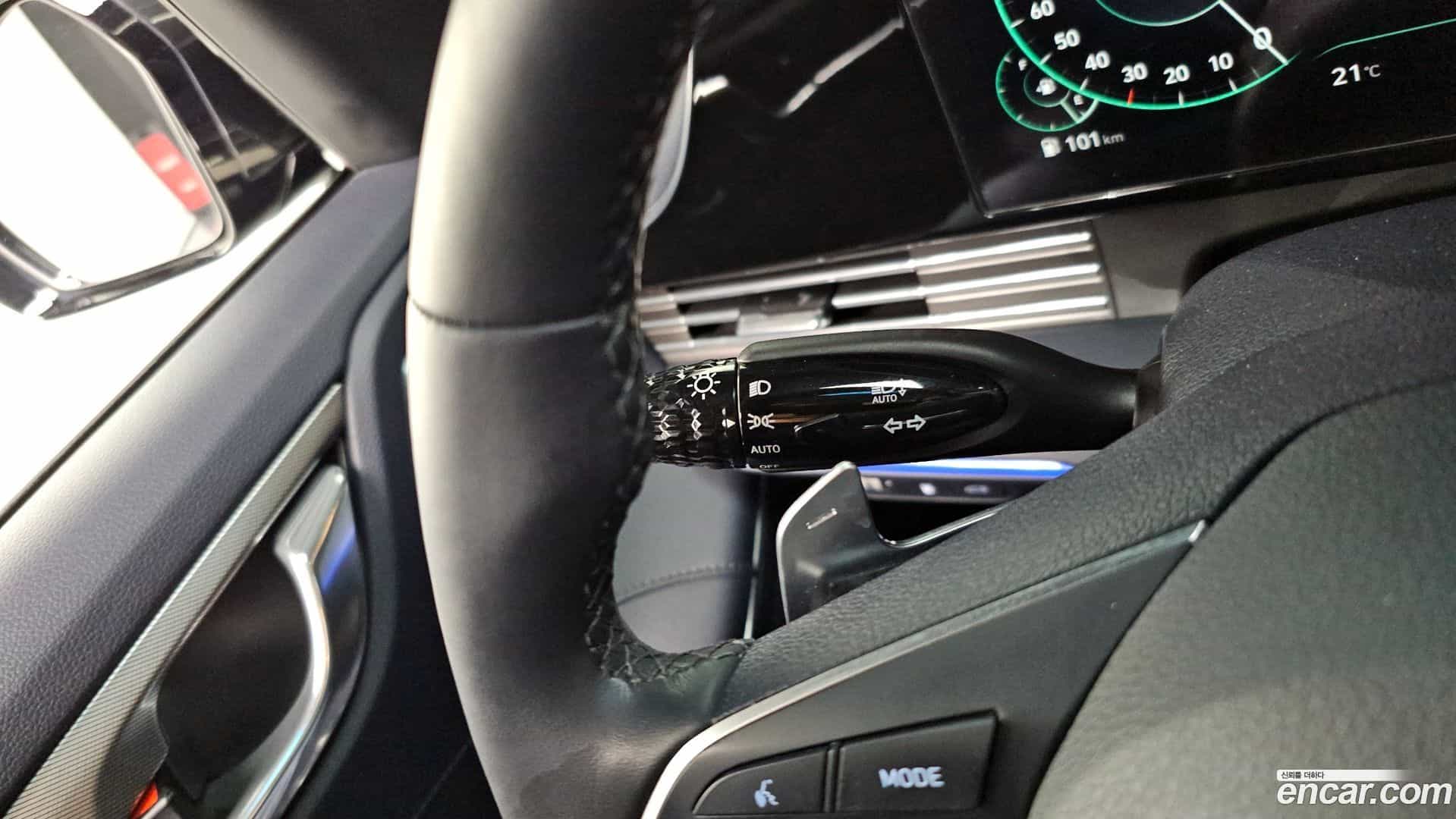 Grandeur Hyundai 2021.3-OPTION-046
