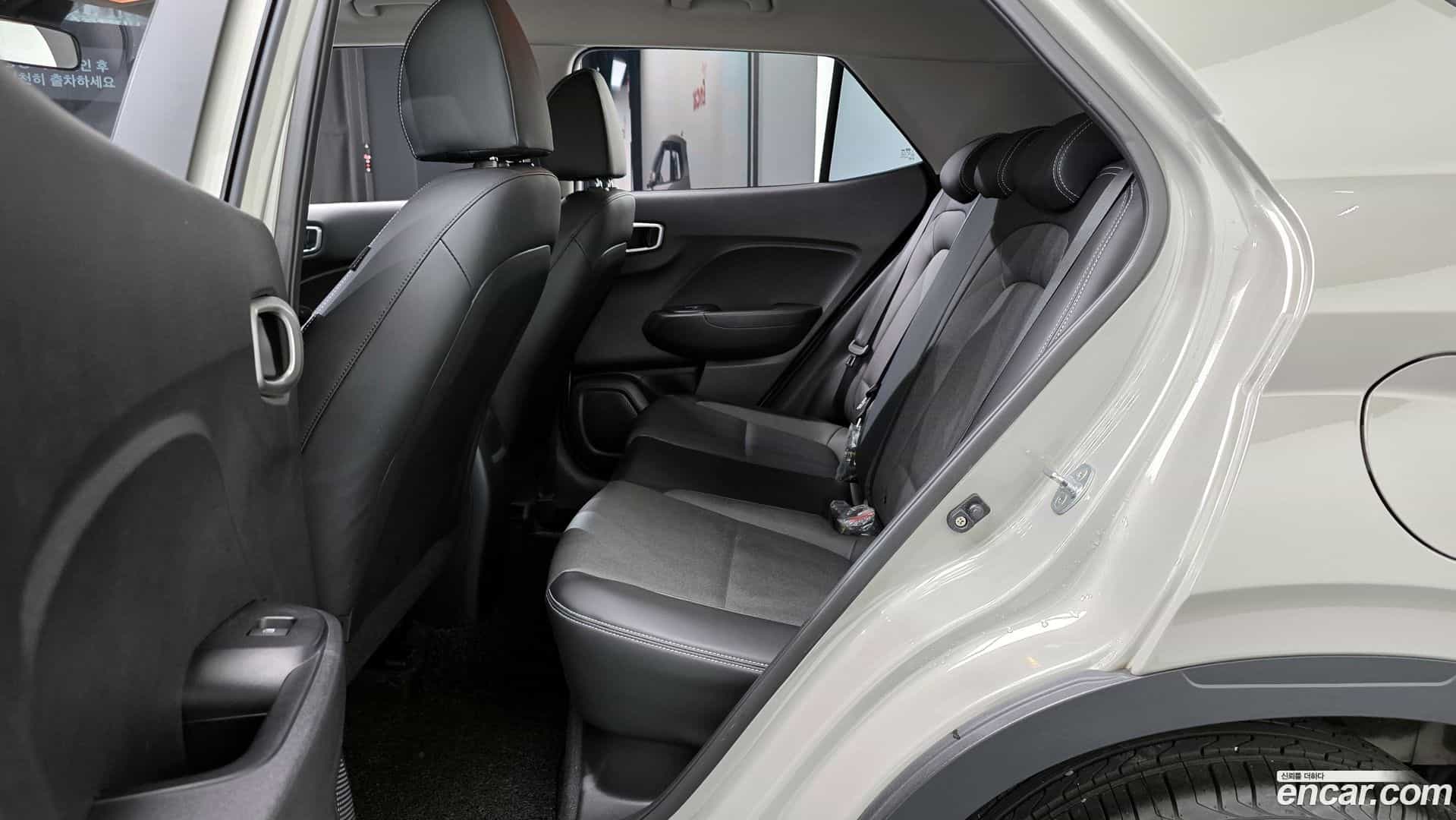 Venue Hyundai 2019.8-OPTION-016