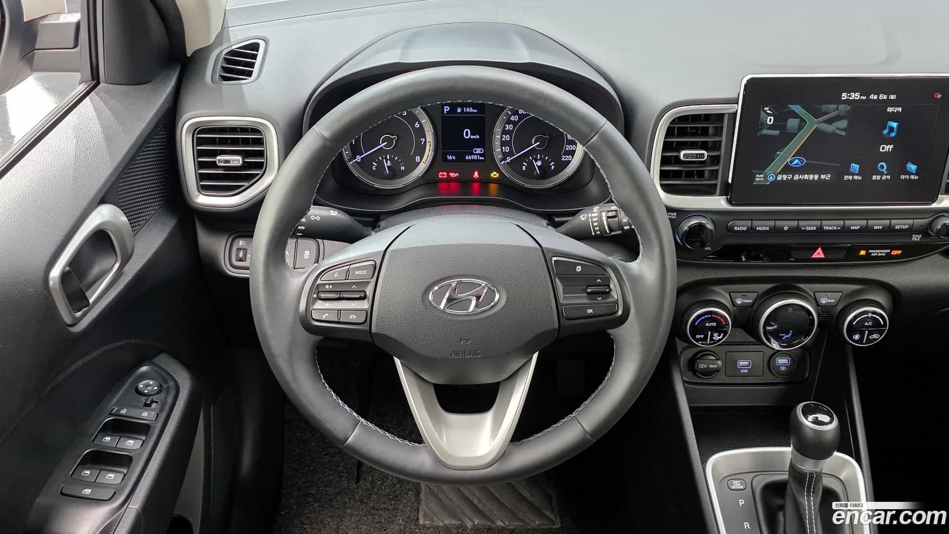 Venue Hyundai 2019.8-OPTION-017