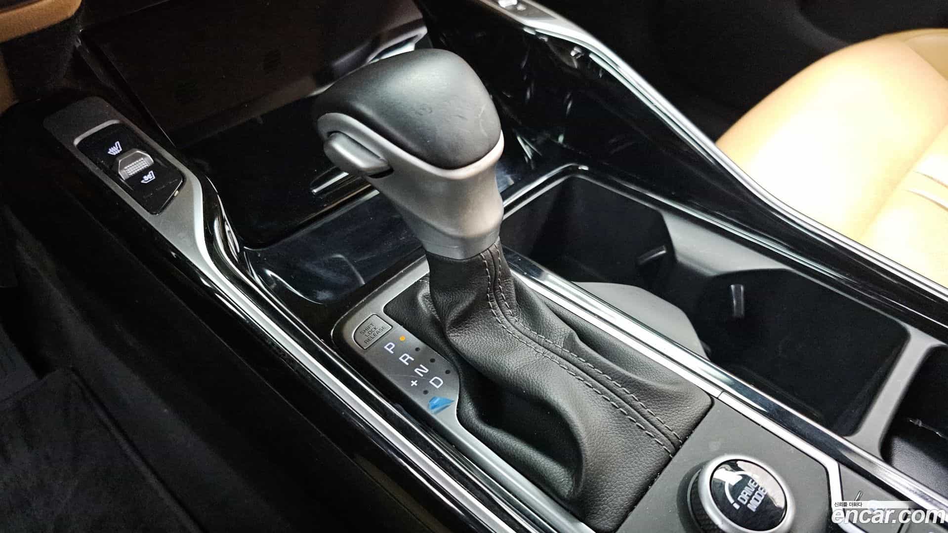 Sorento Kia 2022.0-INNER-009