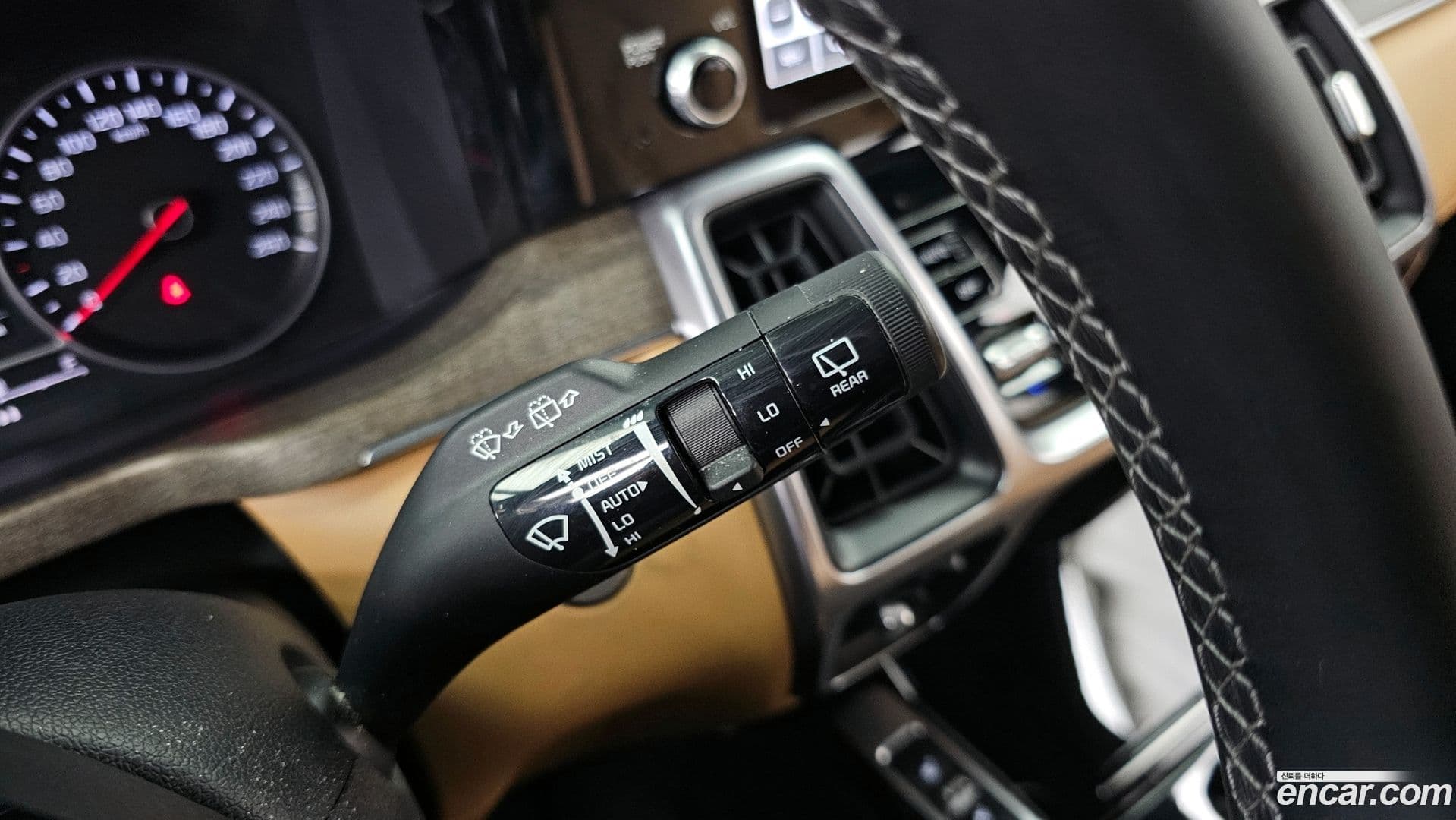 Main__Slider__Photo:Sorento Kia 2022.0-17