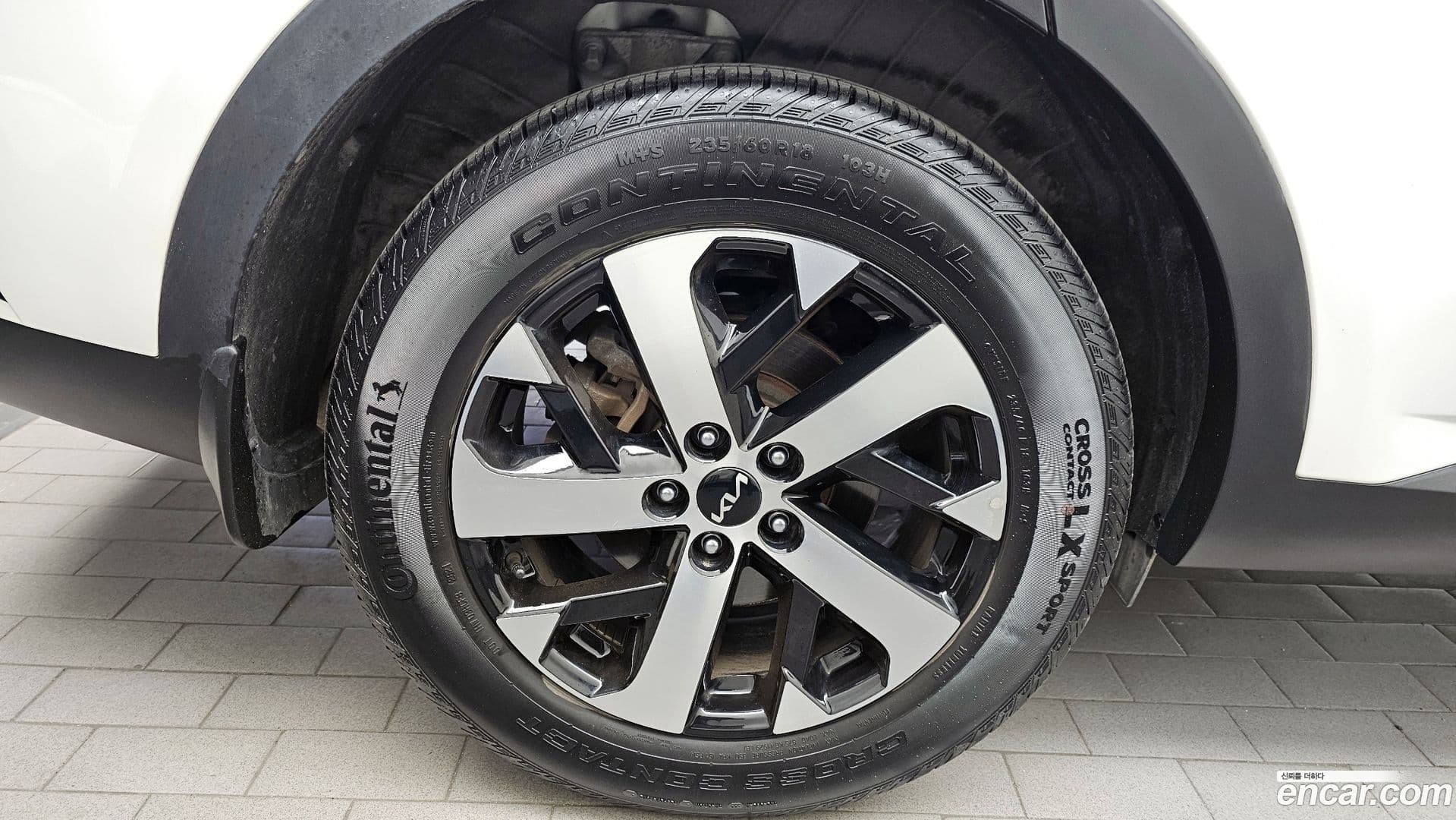 Main__Slider__Photo:Sorento Kia 2022.0-20