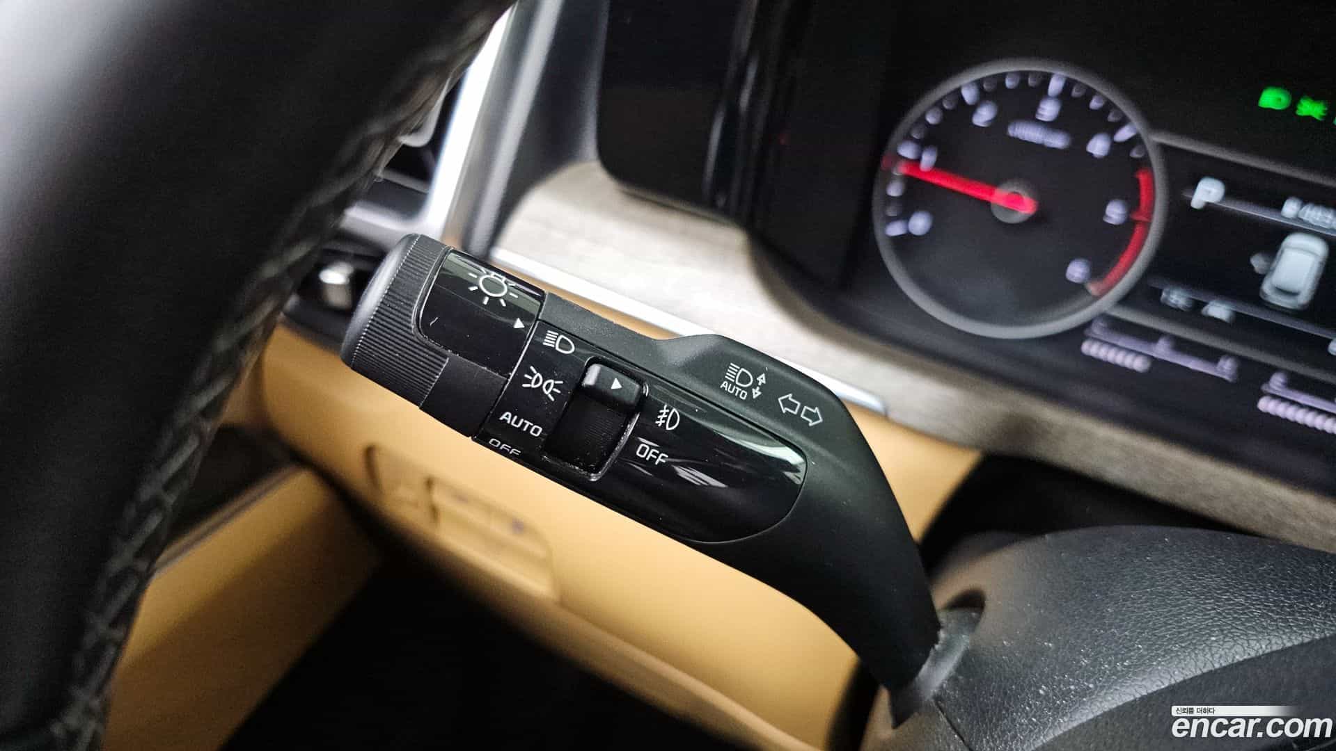 Sorento Kia 2022.0-OPTION-048