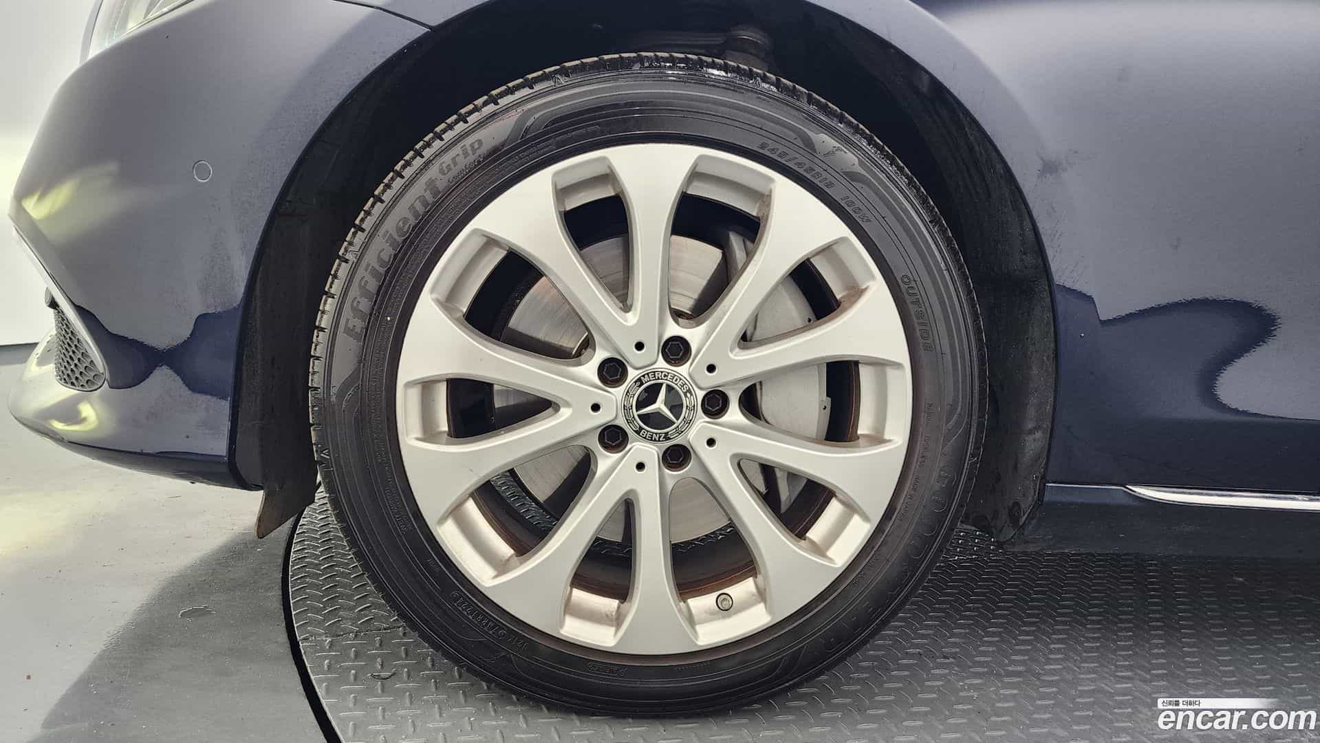 E-Class Mercedes-Benz 2017.10-OUTER-005