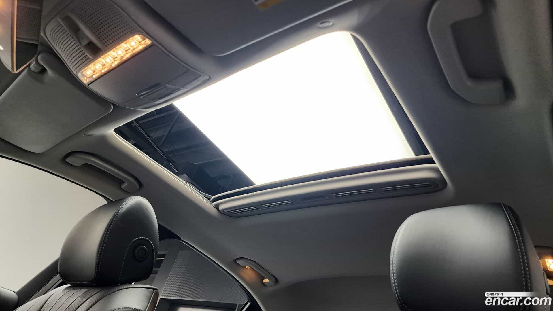E-Class Mercedes-Benz 2017.10-OPTION-019