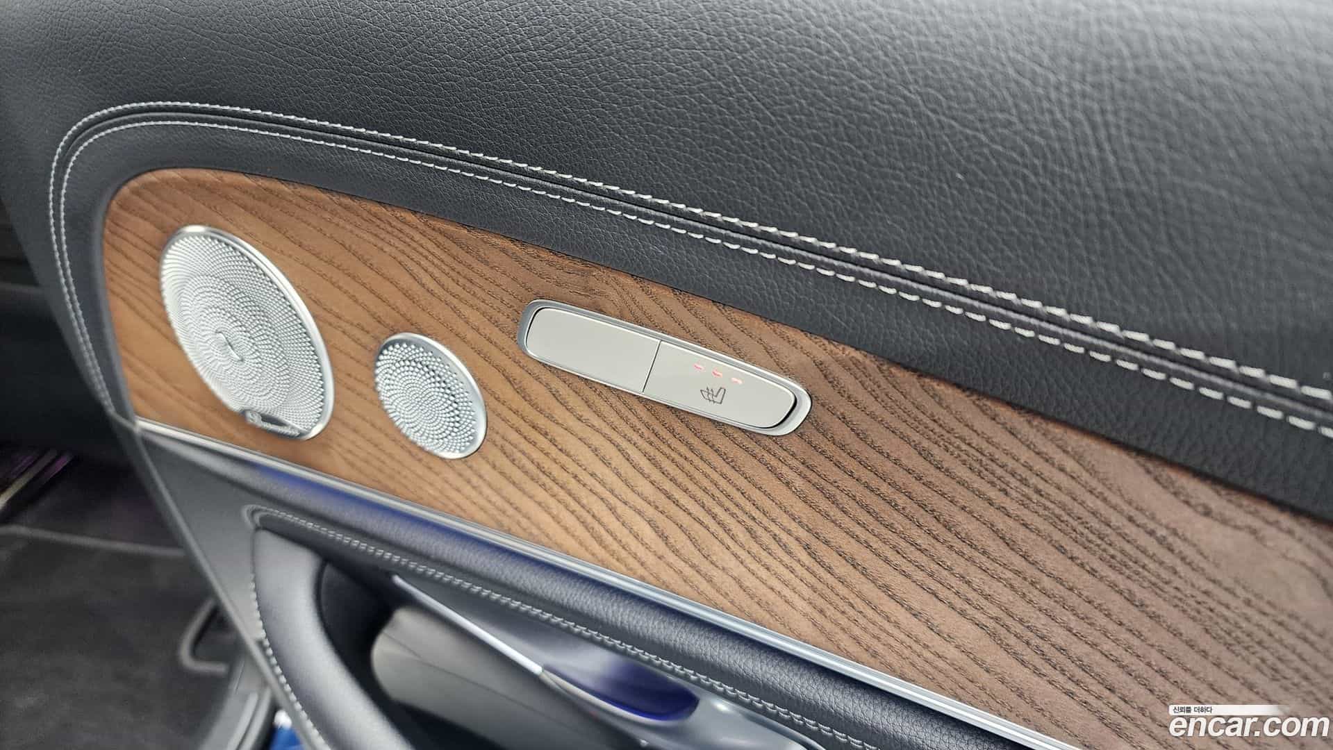 E-Class Mercedes-Benz 2017.10-OPTION-040