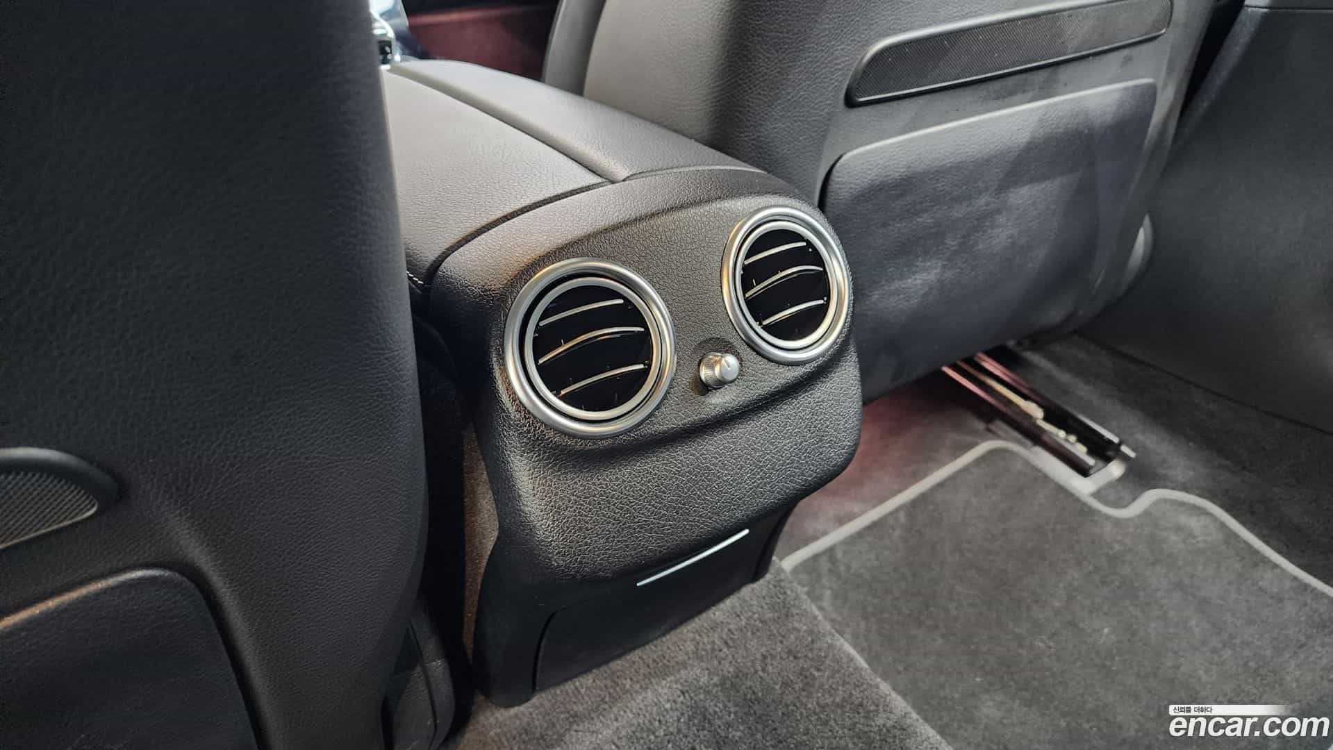E-Class Mercedes-Benz 2017.10-OPTION-049
