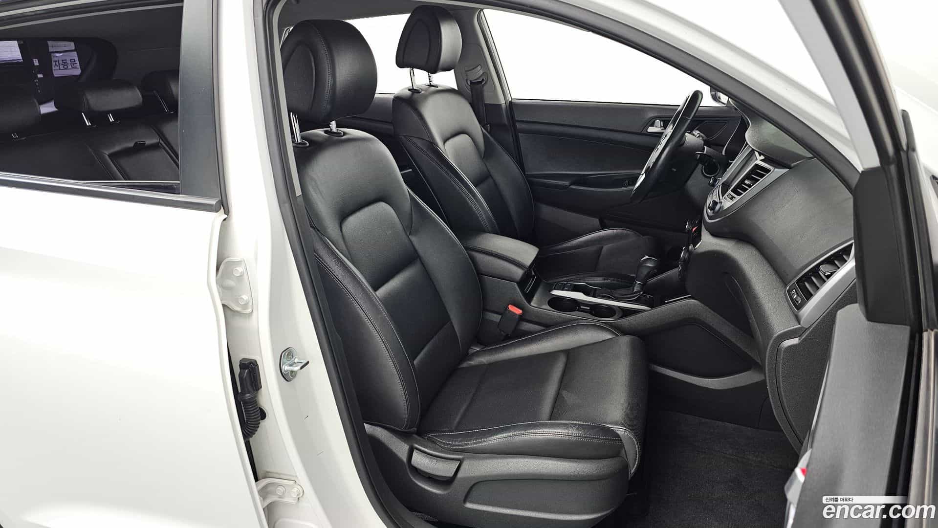 Tucson Hyundai 2015.4-INNER-036