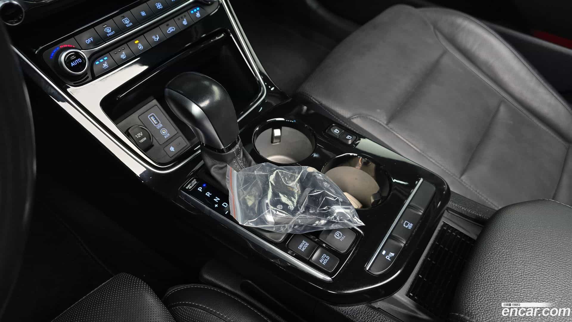 Grandeur Hyundai 2018.7-INNER-009