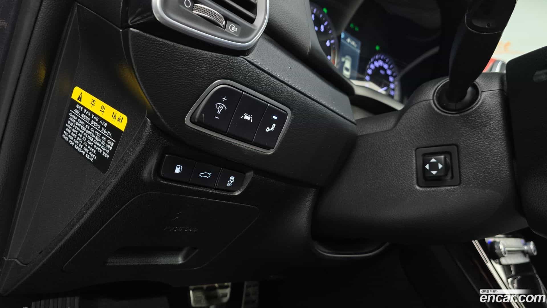 Grandeur Hyundai 2018.7-OPTION-023