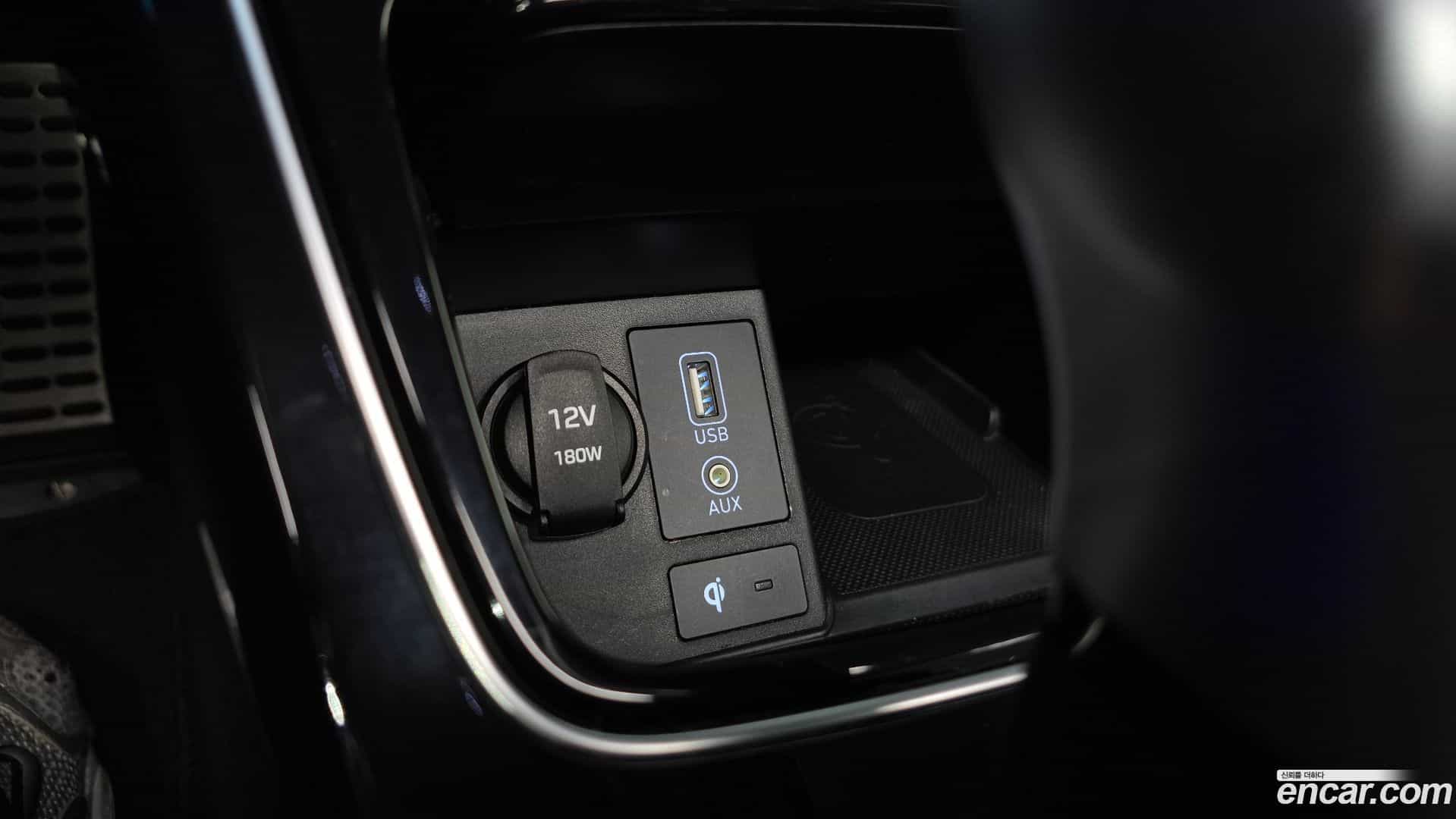 Grandeur Hyundai 2018.7-OPTION-041