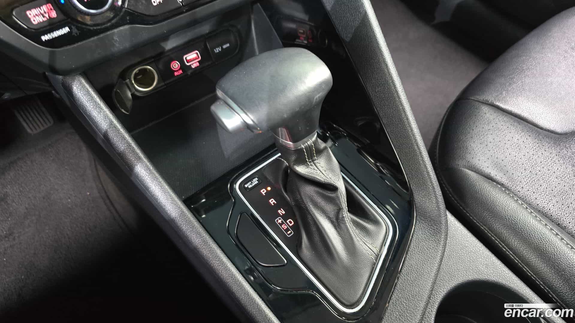 Niro Kia 2016.10-INNER-009