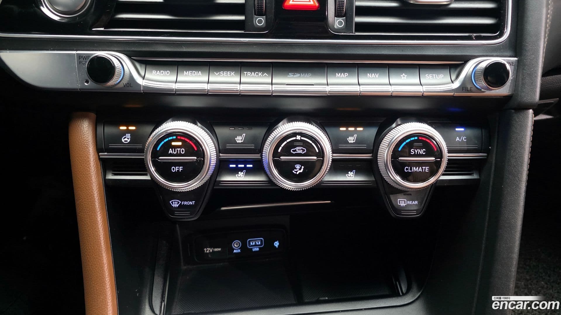 Main__Slider__Photo:G70 Genesis 2018.2-16