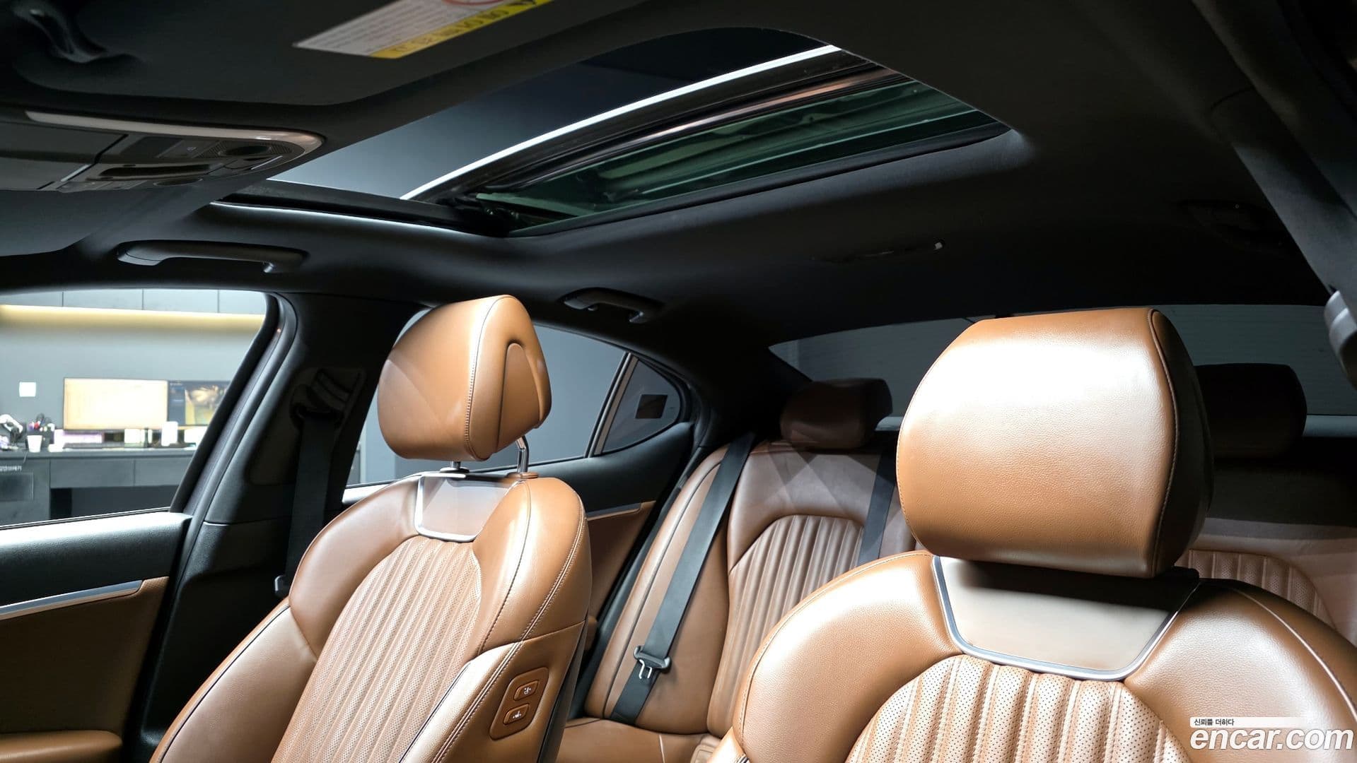 Main__Slider__Photo:G70 Genesis 2018.2-18