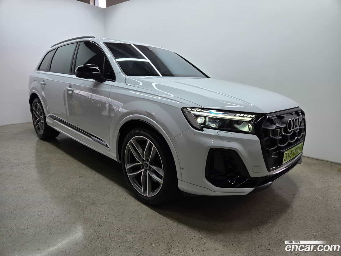 Q7 Audi 2025.6-OUTER-001