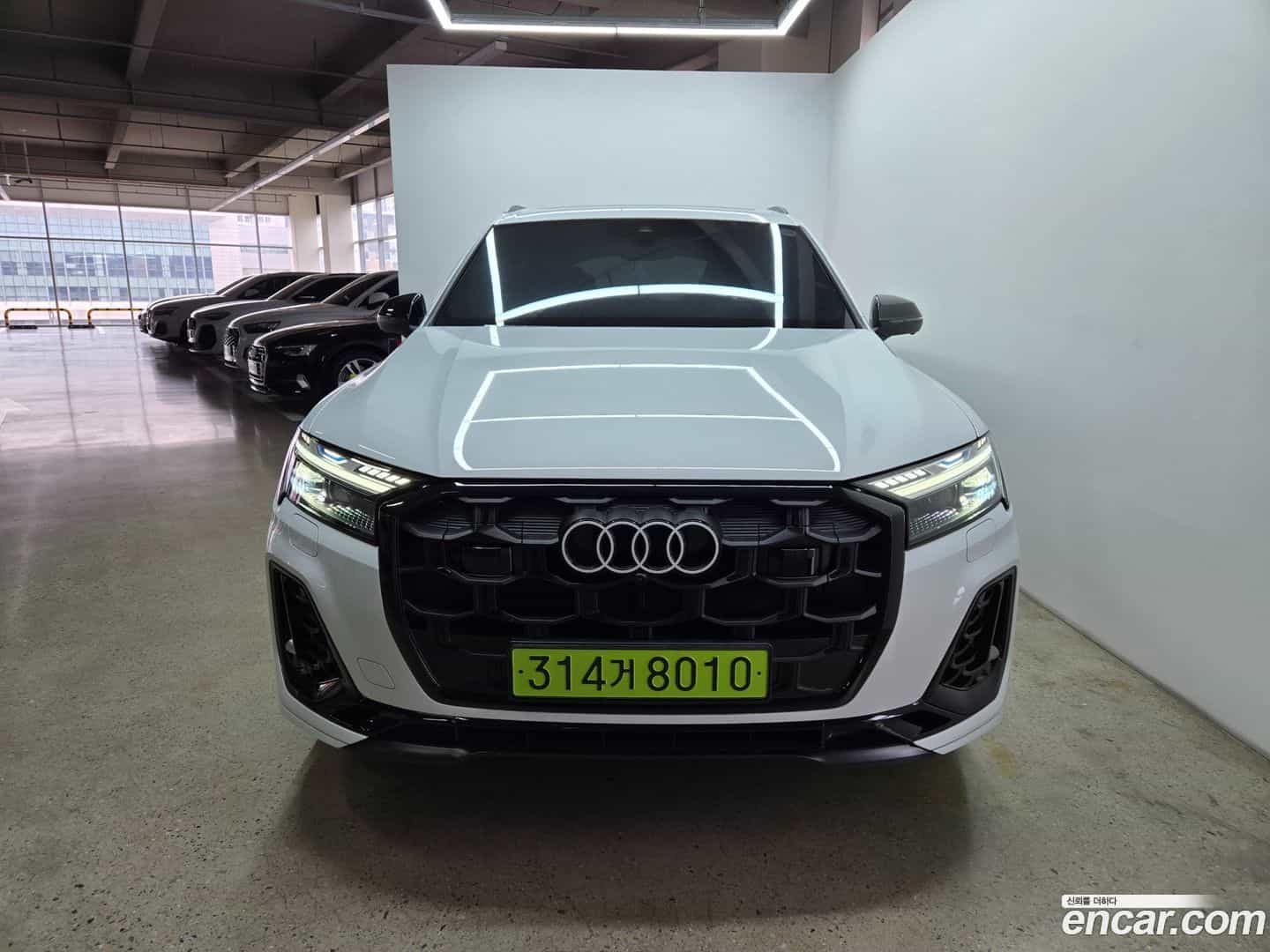 Q7 Audi 2025.6-OPTION-015