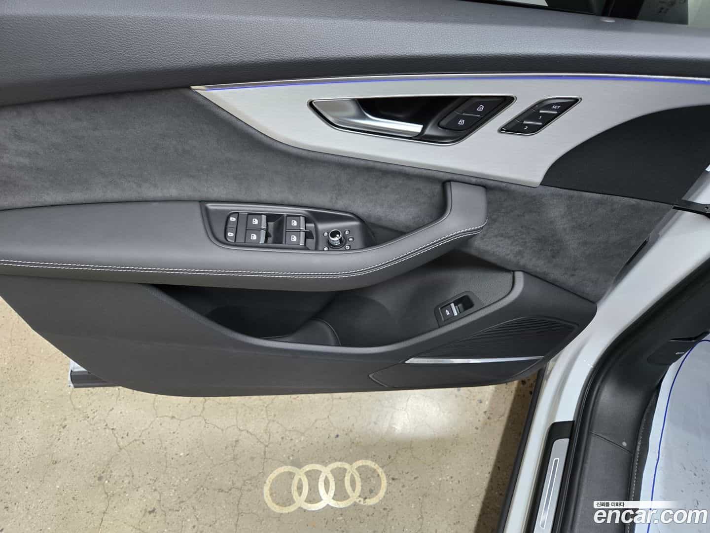 Q7 Audi 2025.6-OPTION-017