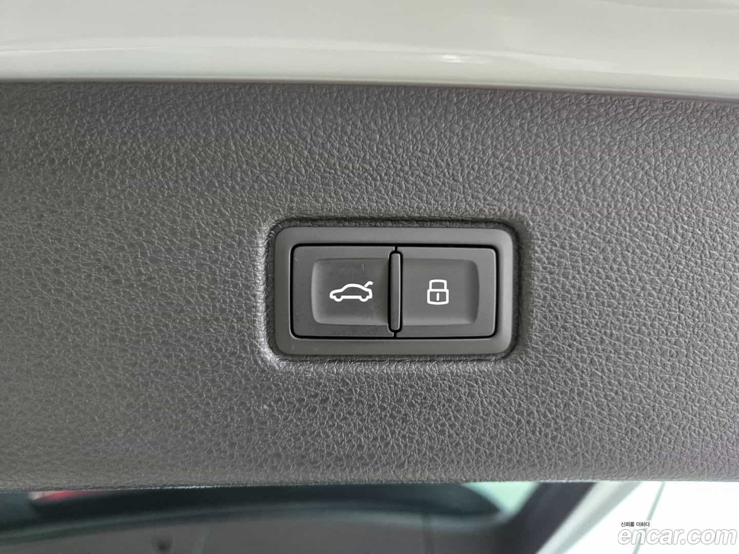 Q7 Audi 2025.6-OPTION-023