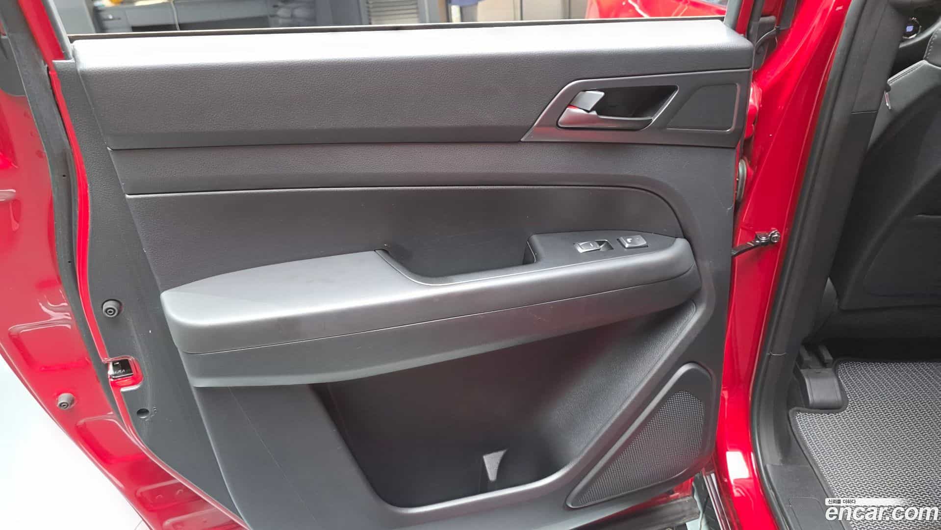 Rexton KG Mobility 2022.2-INNER-035