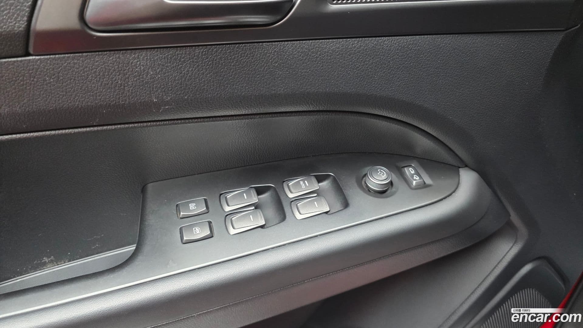 Main__Slider__Photo:Rexton KG Mobility 2022.2-27