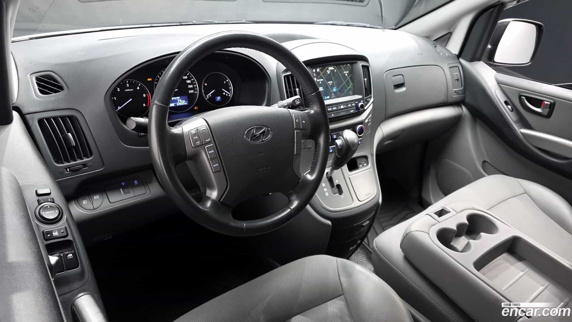 Starex Hyundai 2018.1-INNER-007