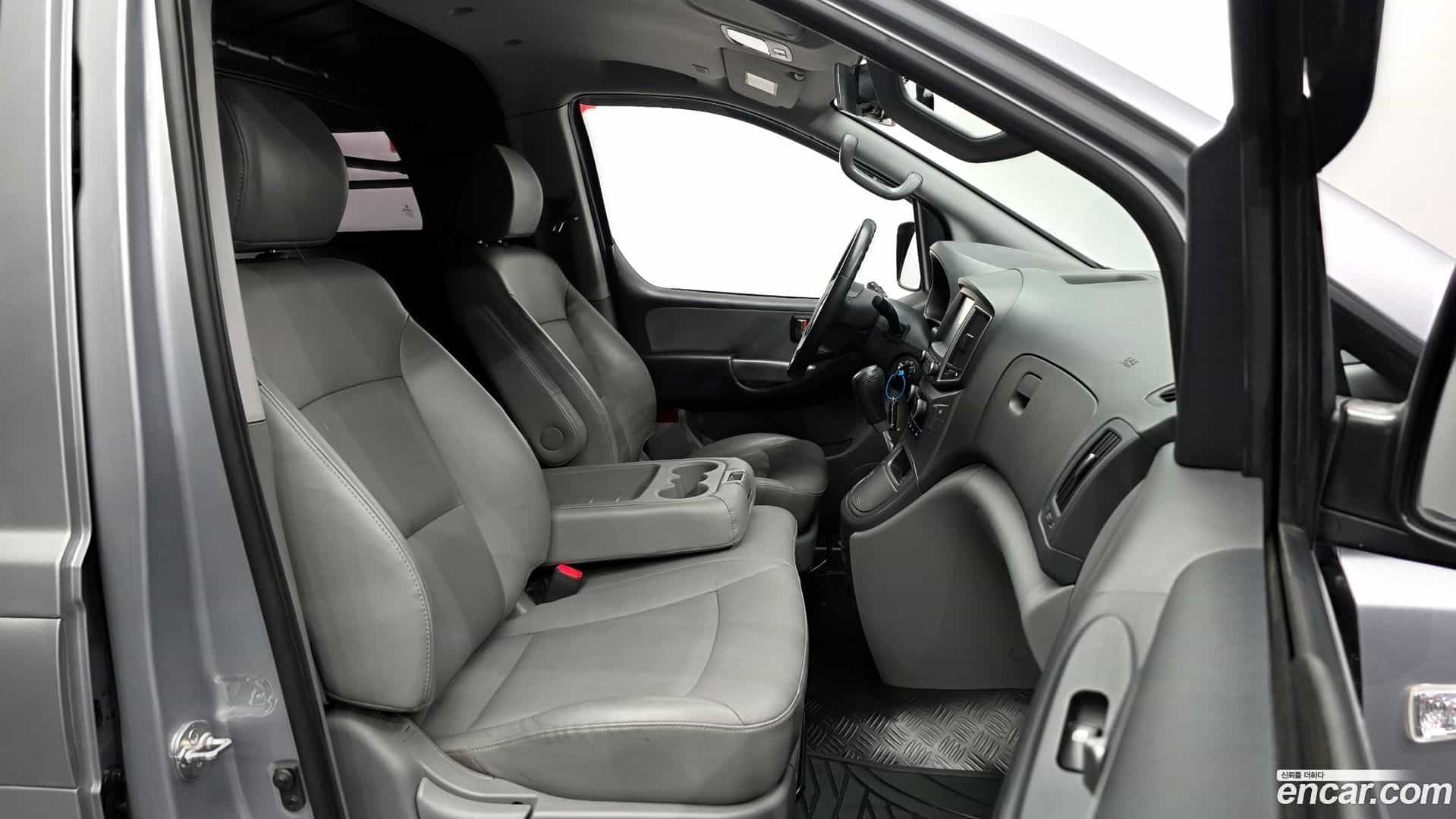 Starex Hyundai 2018.1-OPTION-015