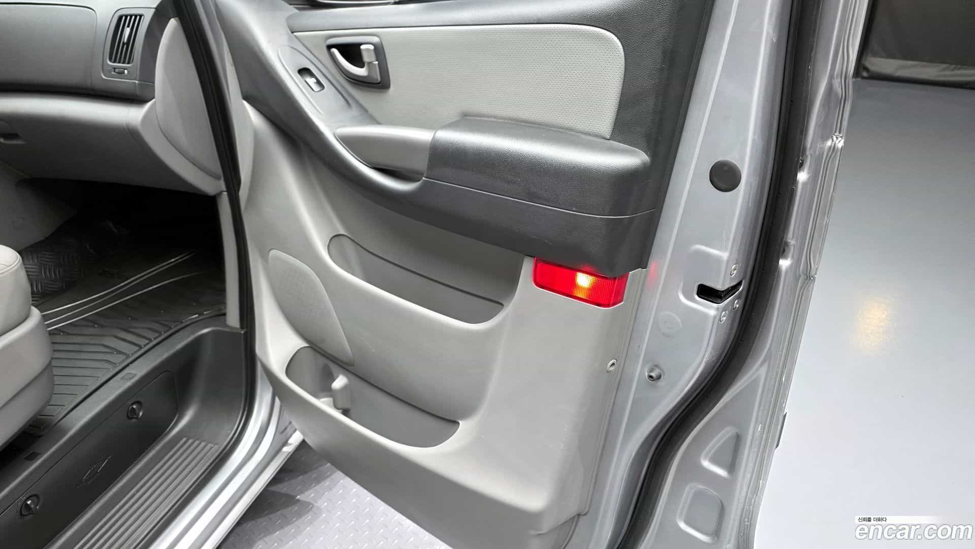 Starex Hyundai 2018.1-INNER-035