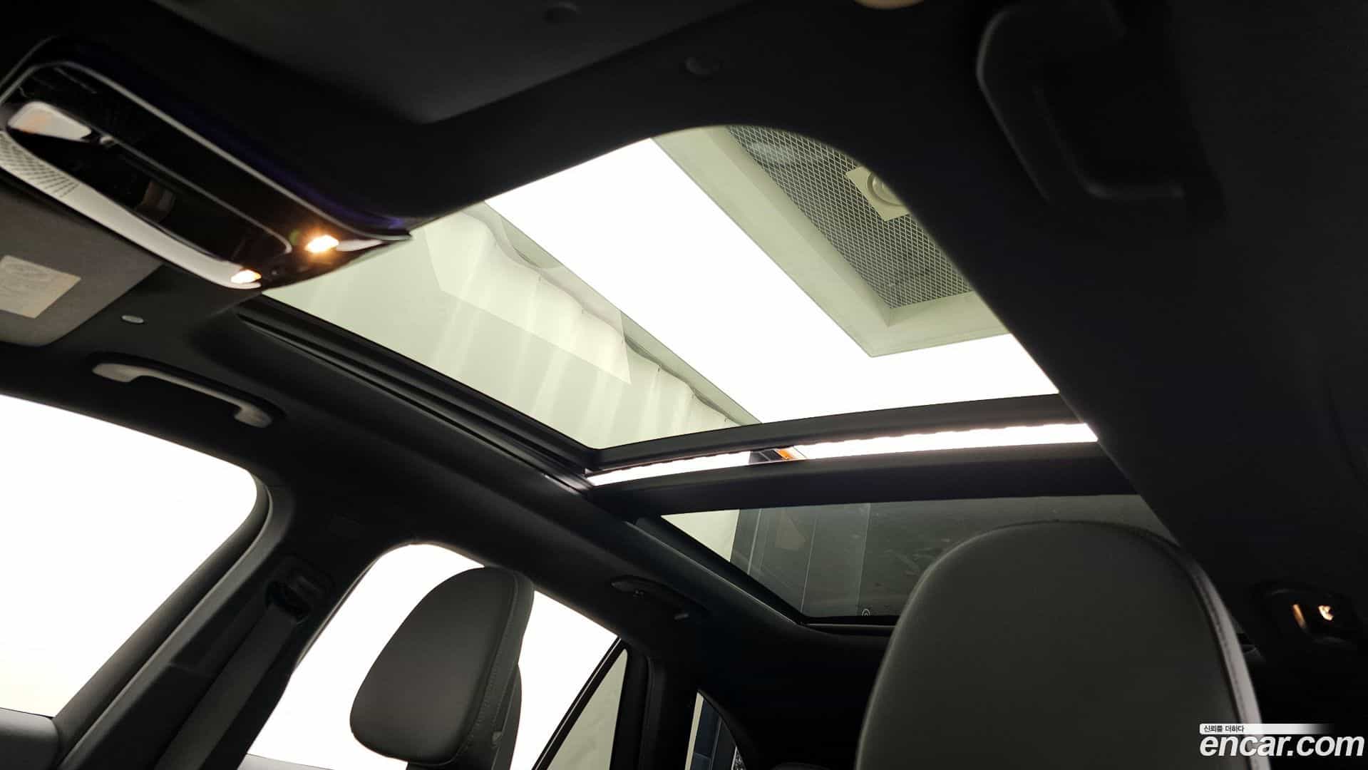 GLC-Class Mercedes-Benz 2023.10-OPTION-022
