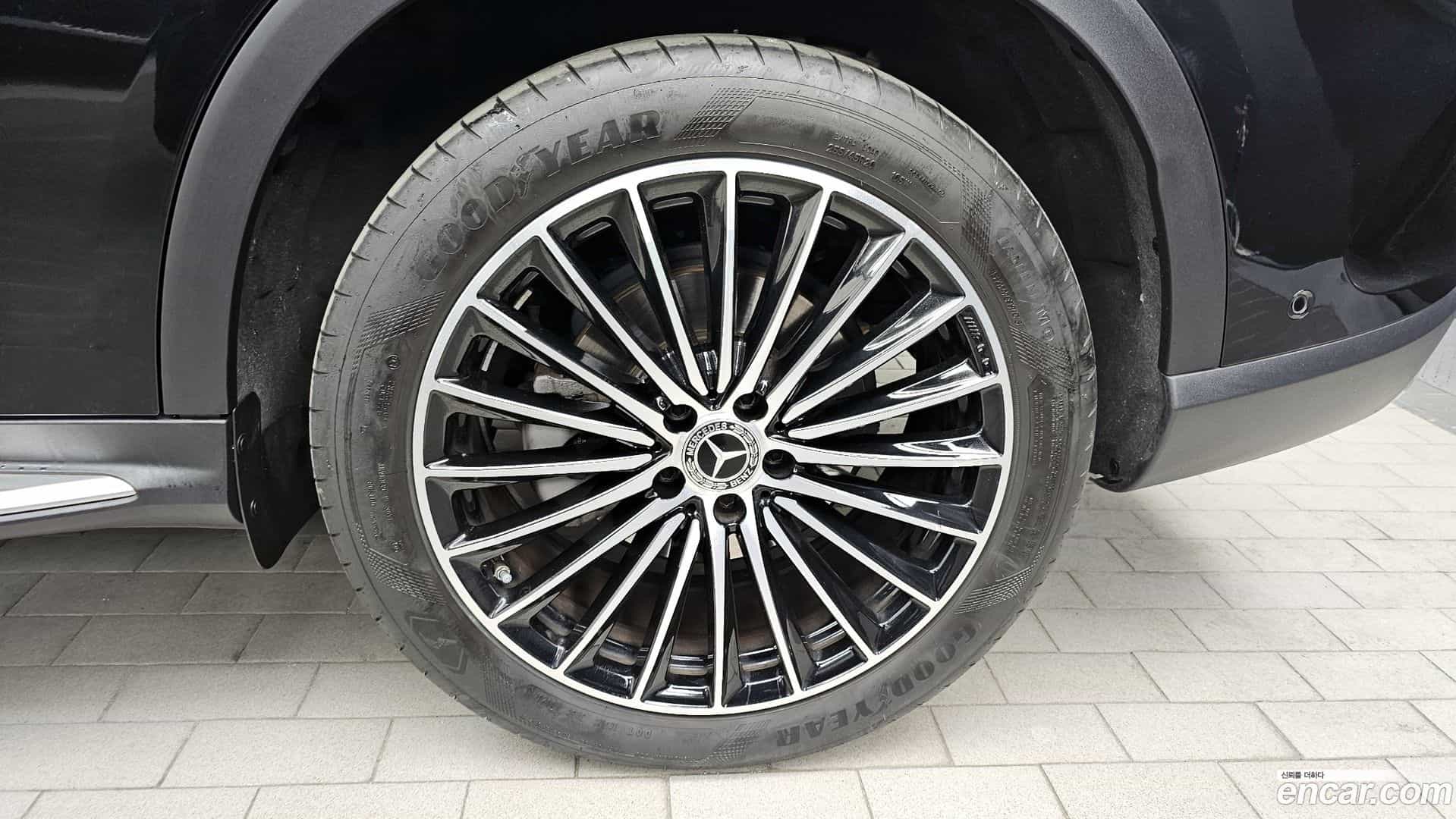 GLC-Class Mercedes-Benz 2023.10-OUTER-031
