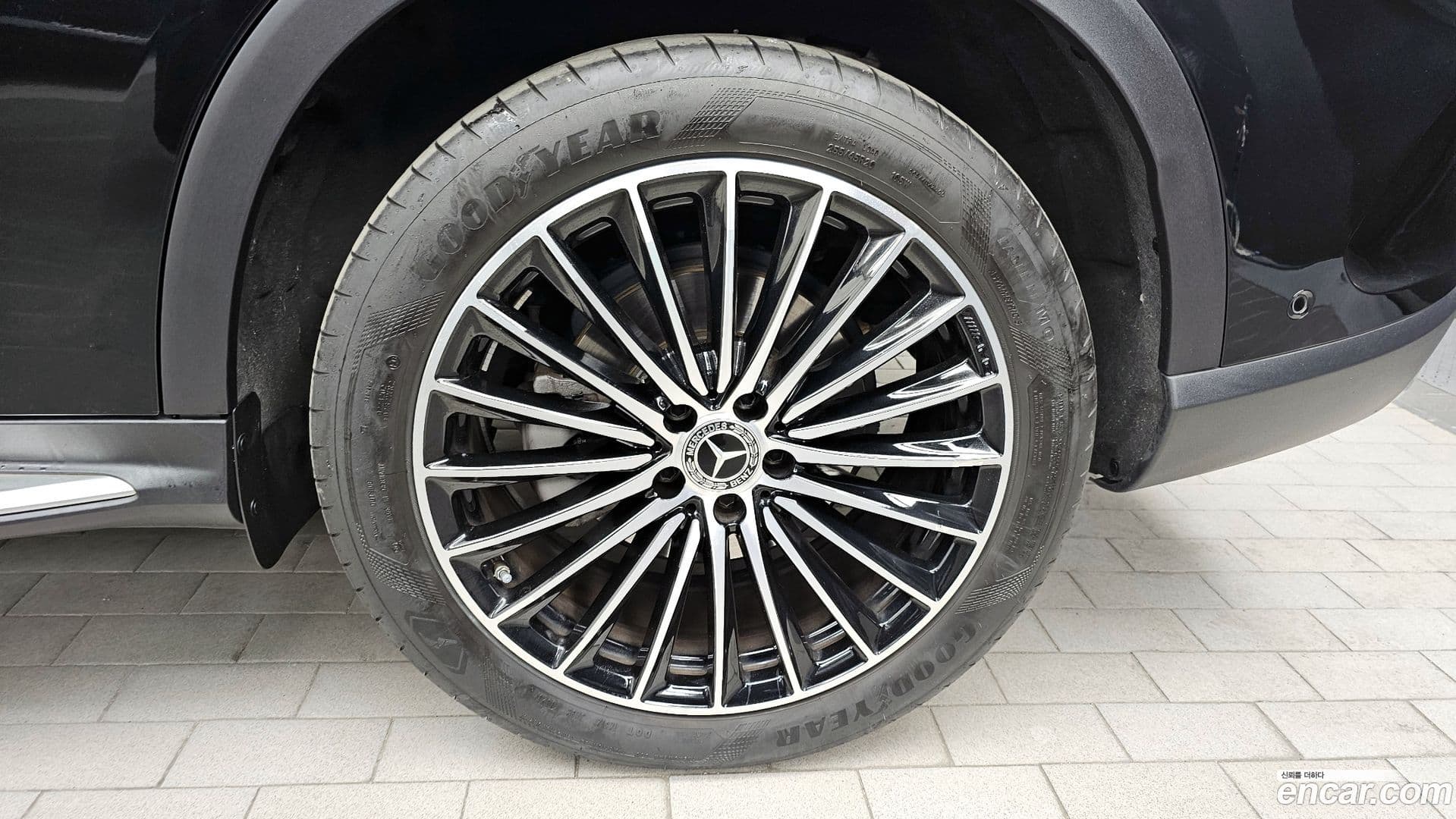 Main__Slider__Photo:GLC-Class Mercedes-Benz 2023.10-20