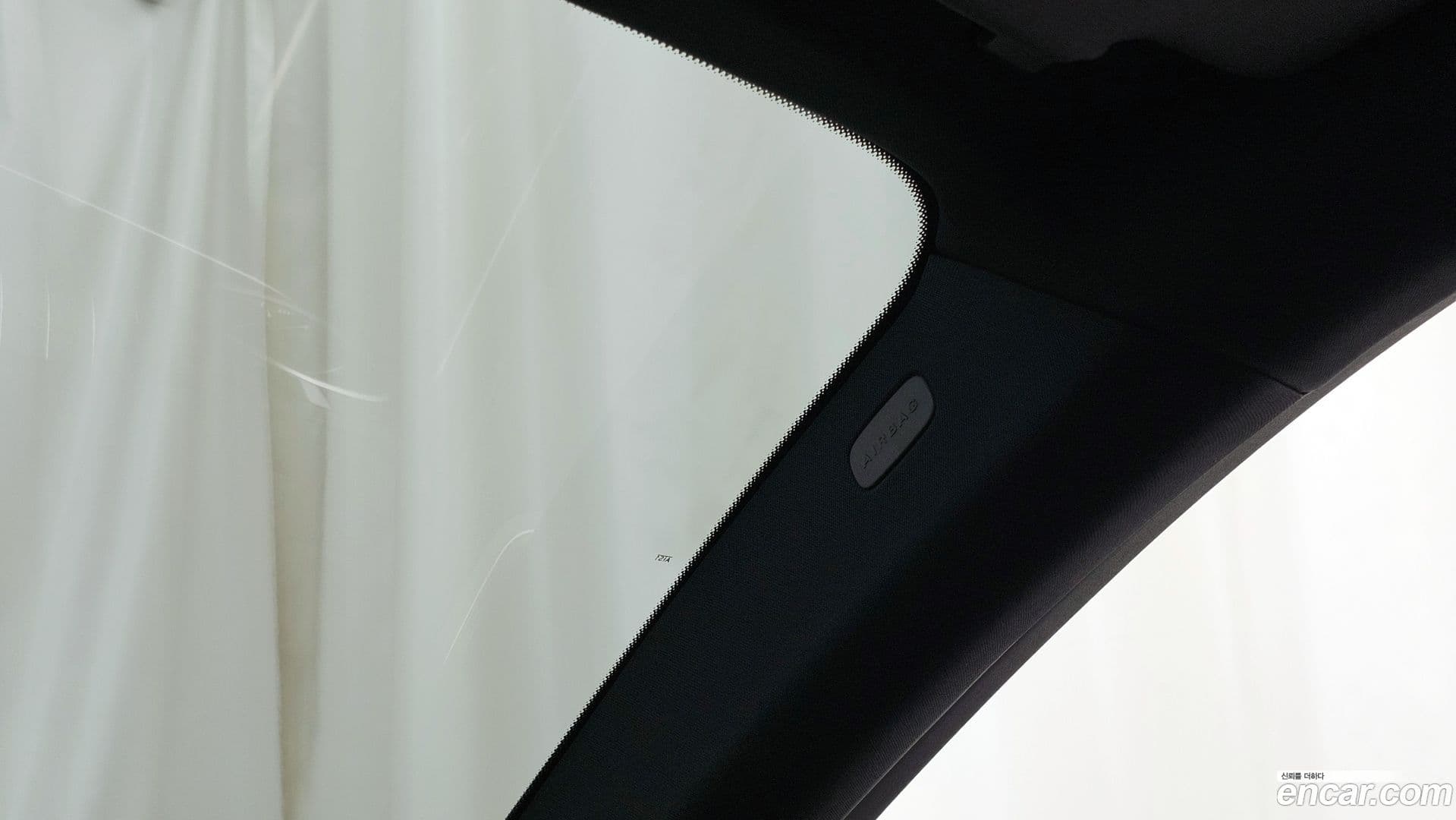 Main__Slider__Photo:GLC-Class Mercedes-Benz 2023.10-26
