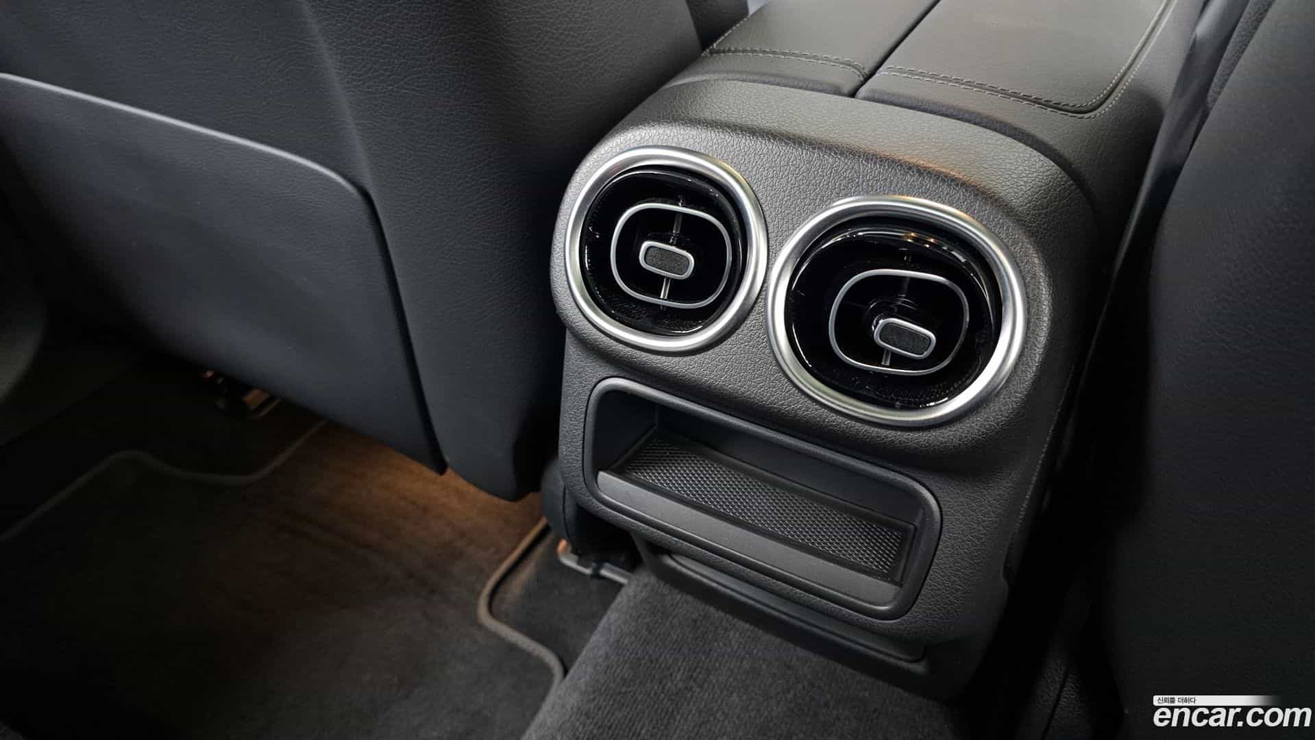 GLC-Class Mercedes-Benz 2023.10-OPTION-045