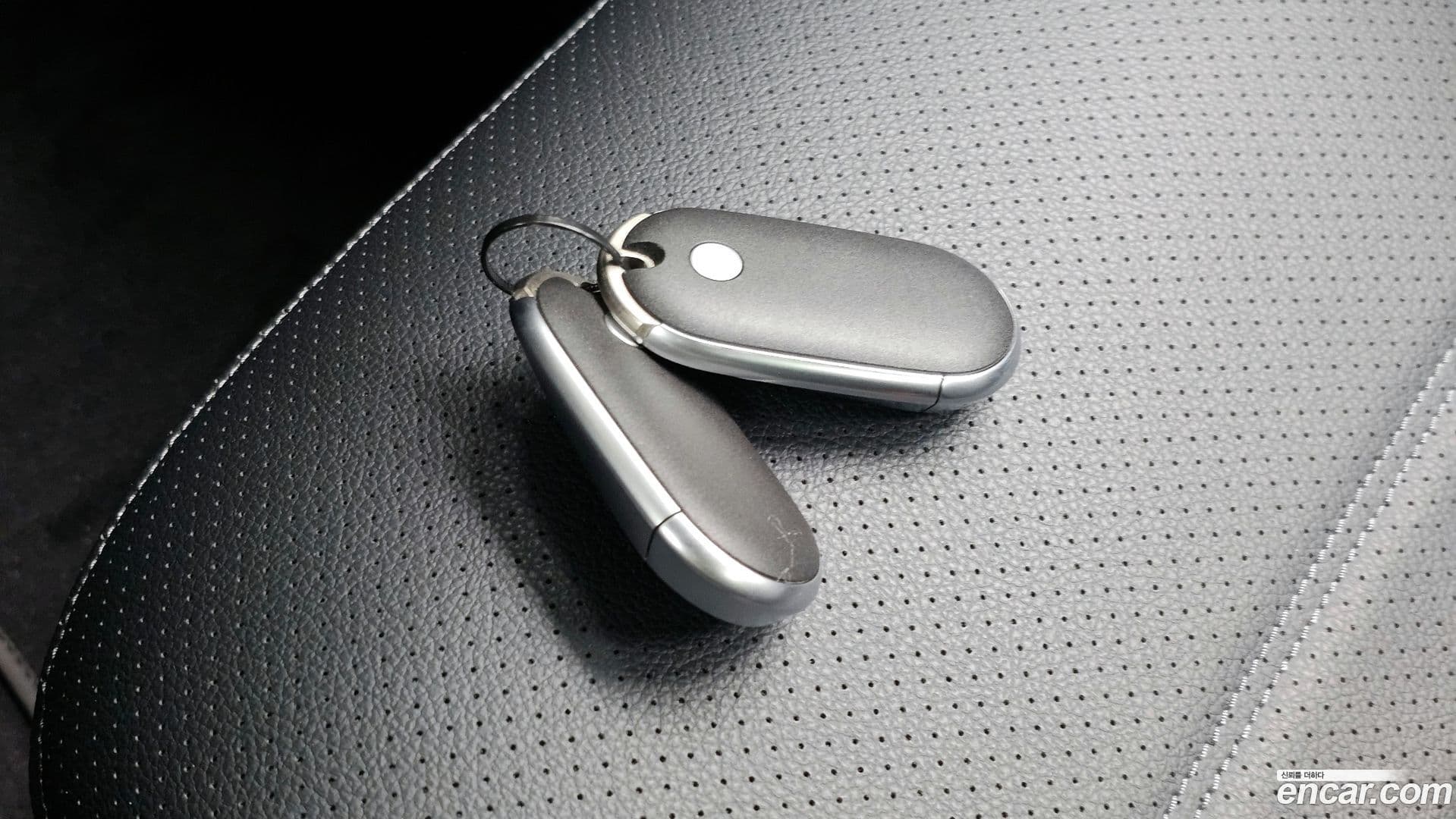 Main__Slider__Photo:GLC-Class Mercedes-Benz 2023.10-36