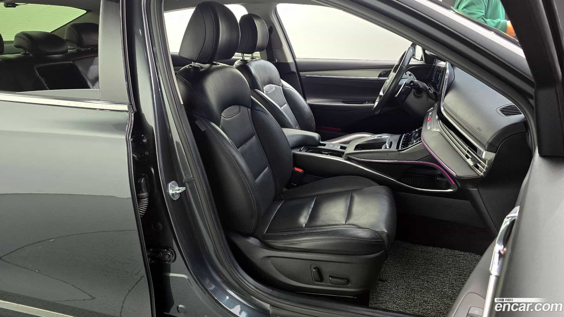 Grandeur Hyundai 2022.0-OPTION-016
