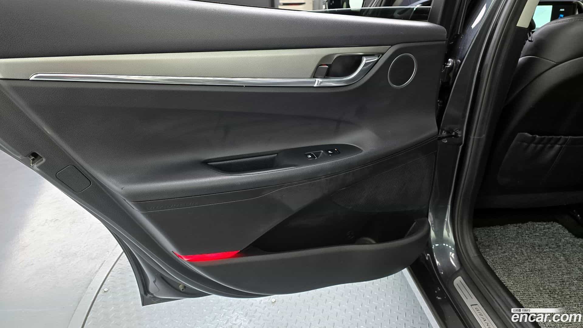 Grandeur Hyundai 2022.0-INNER-035