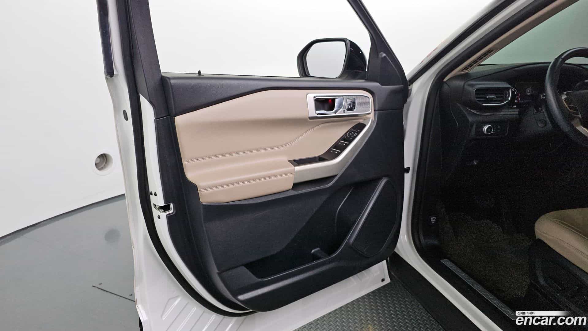 Explorer Ford 2021.3-INNER-034