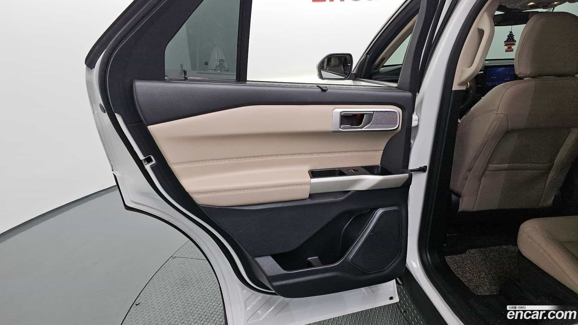 Explorer Ford 2021.3-INNER-035