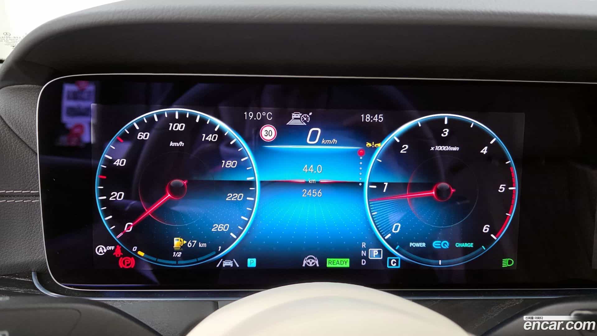 CLS-Class Mercedes-Benz 2023.6-INNER-008