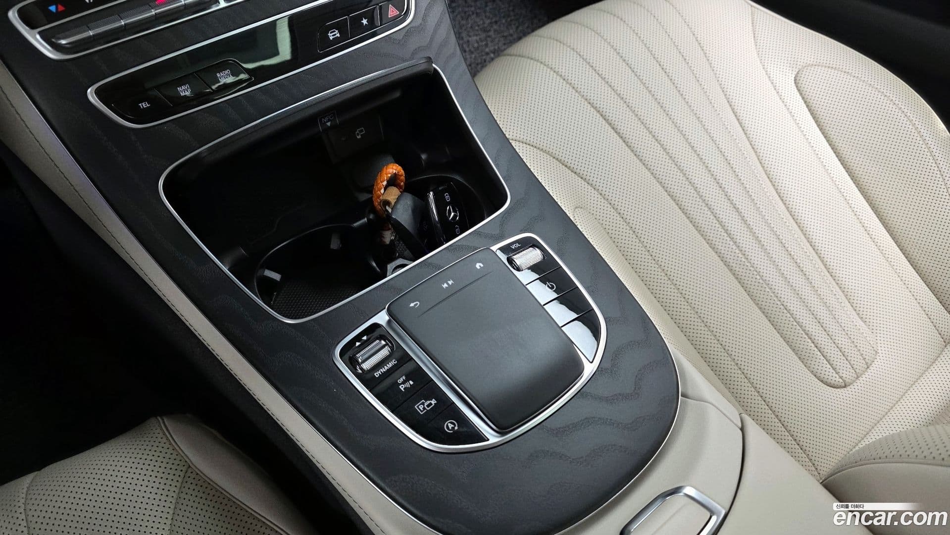 Main__Slider__Photo:CLS-Class Mercedes-Benz 2023.6-32