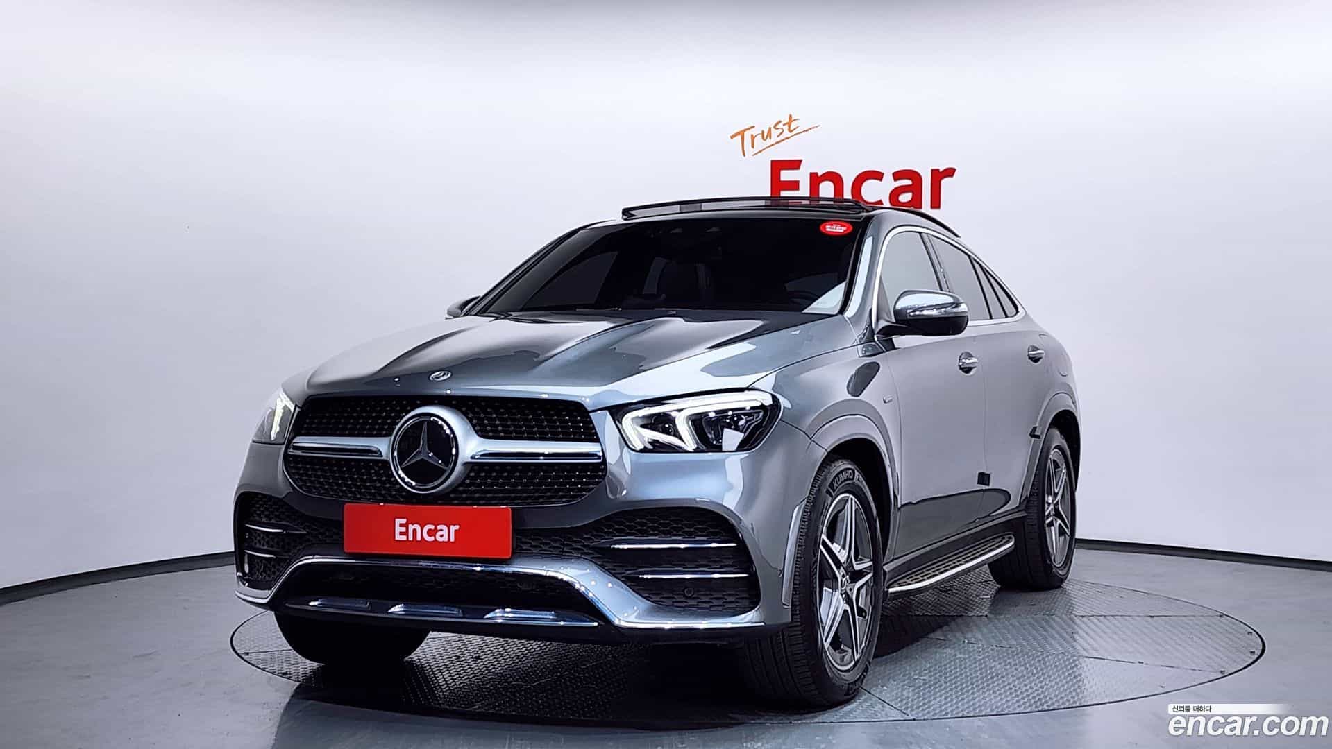 GLE-Class Mercedes-Benz 2021.9-OUTER-001